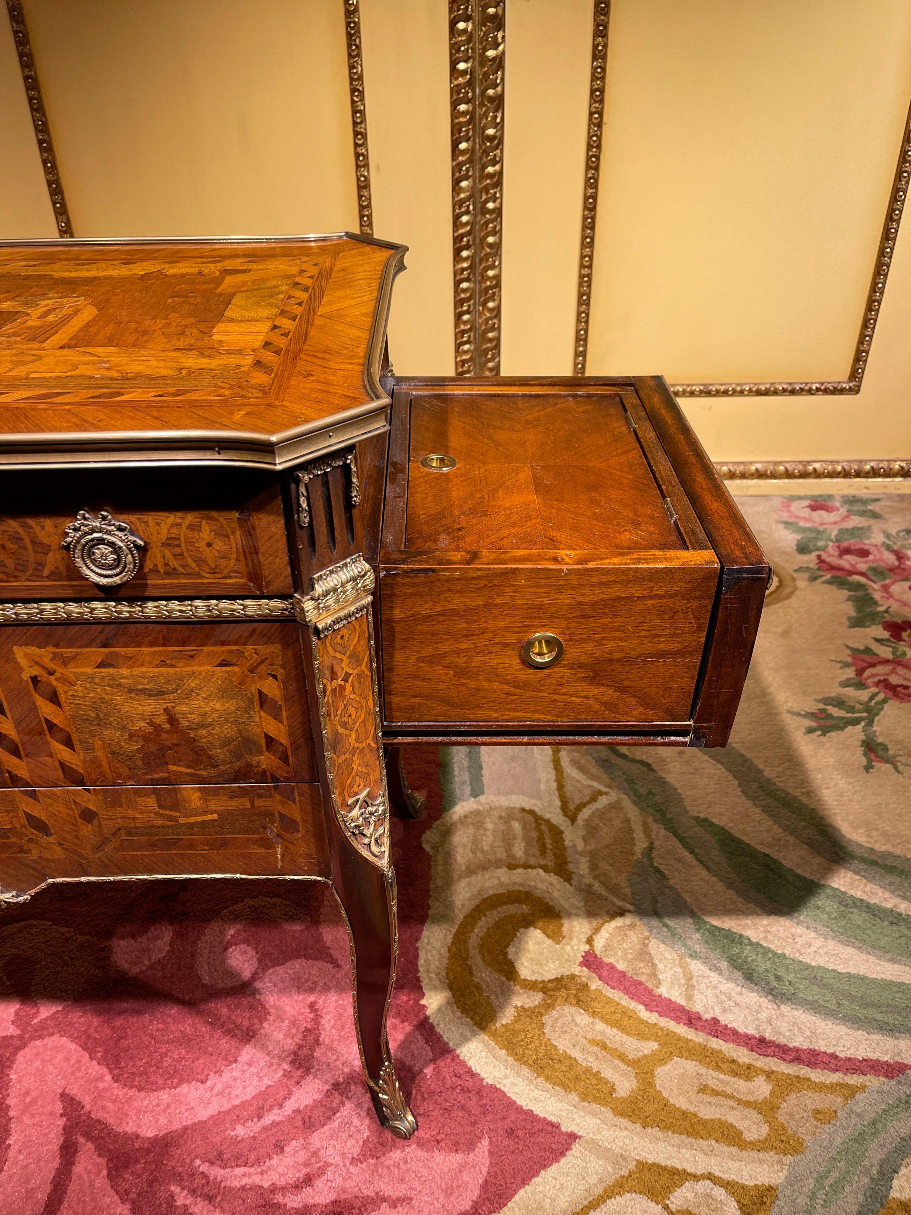 20th Century Louis XV Style Dresser/Dressing Table, Transformable Furniture For Sale 9