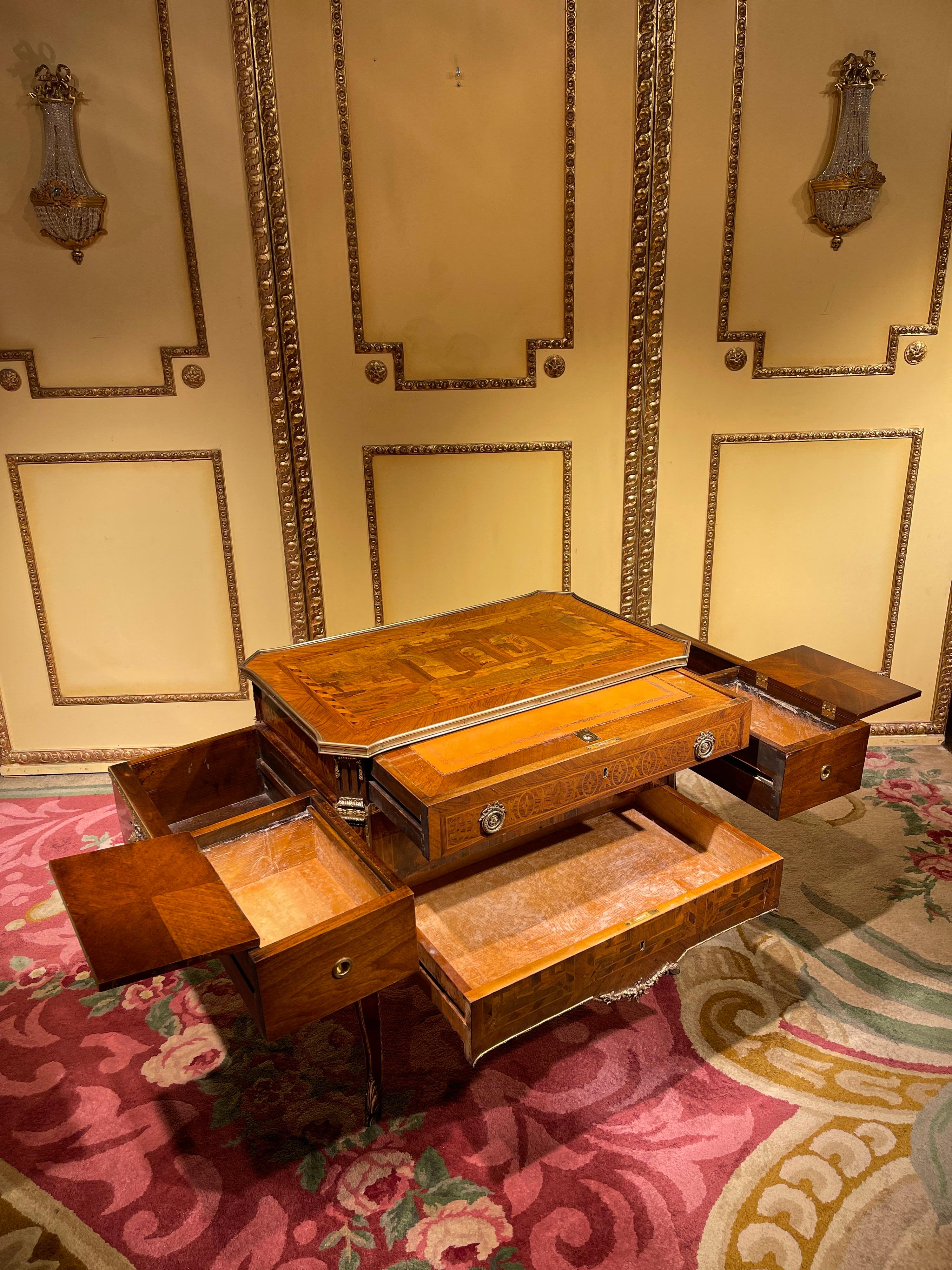 Commode/Table de style Louis XV du 20ème siècle, meuble transformable en vente 2
