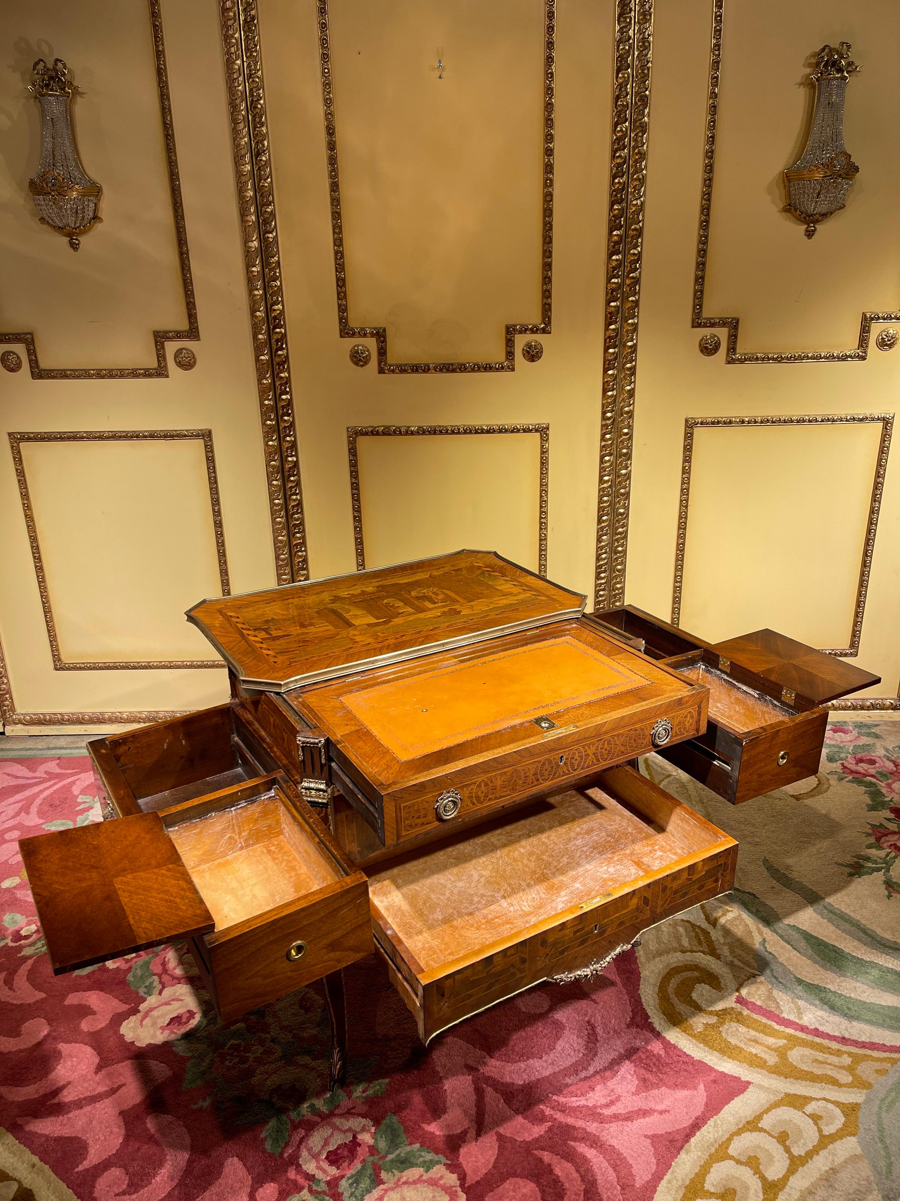 Commode/Table de style Louis XV du 20ème siècle, meuble transformable en vente 3