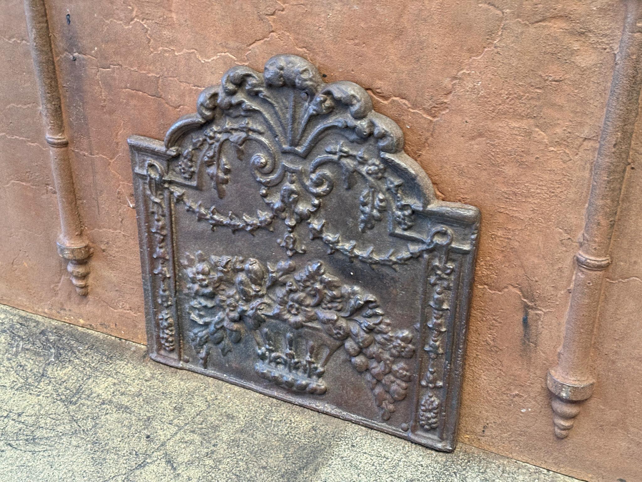 French 20th Century Louis XV Style 'Flower Basket' Fireback / Backsplash For Sale