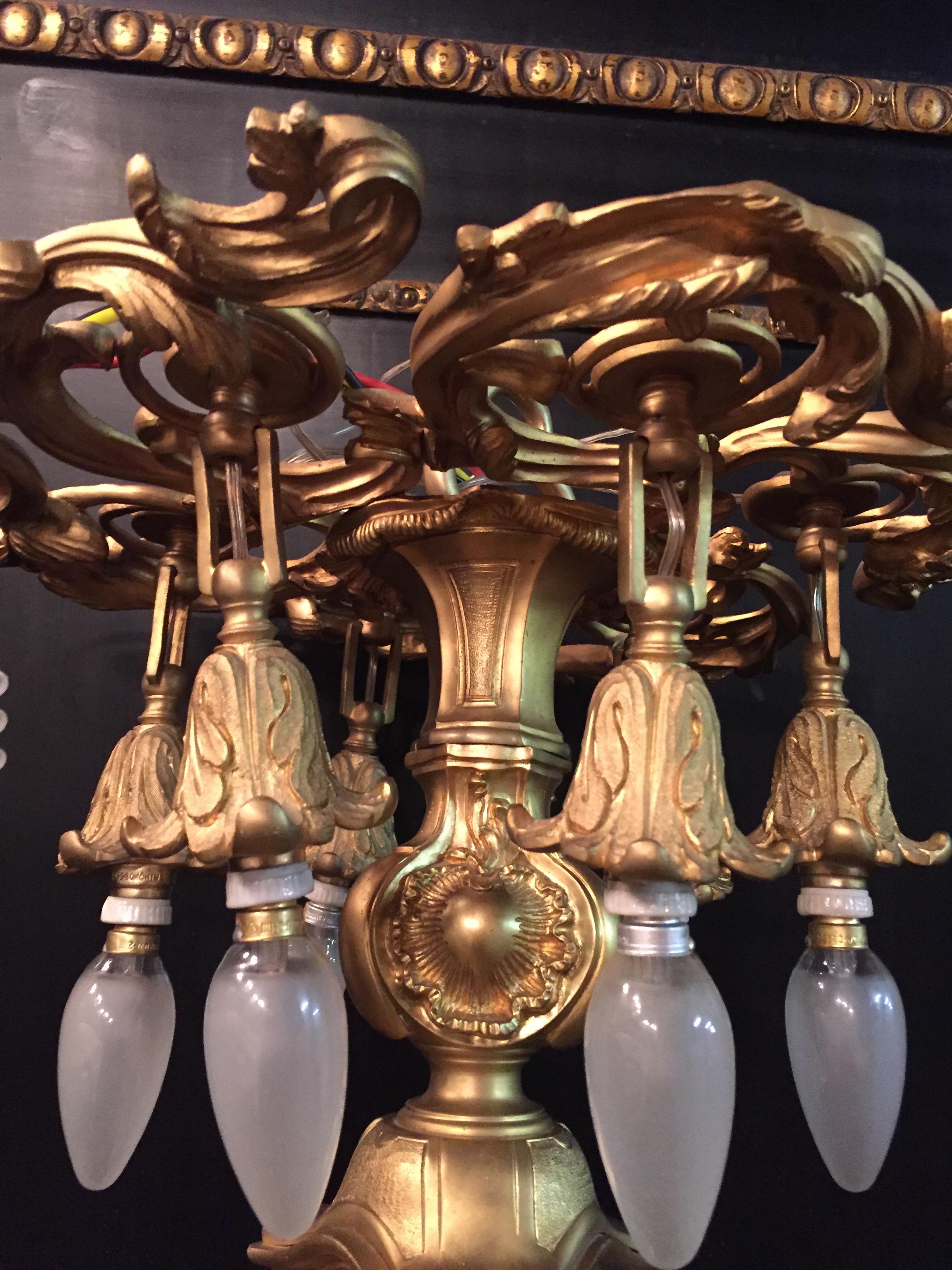 20th Century Louis XV-Style French Chandelier 13