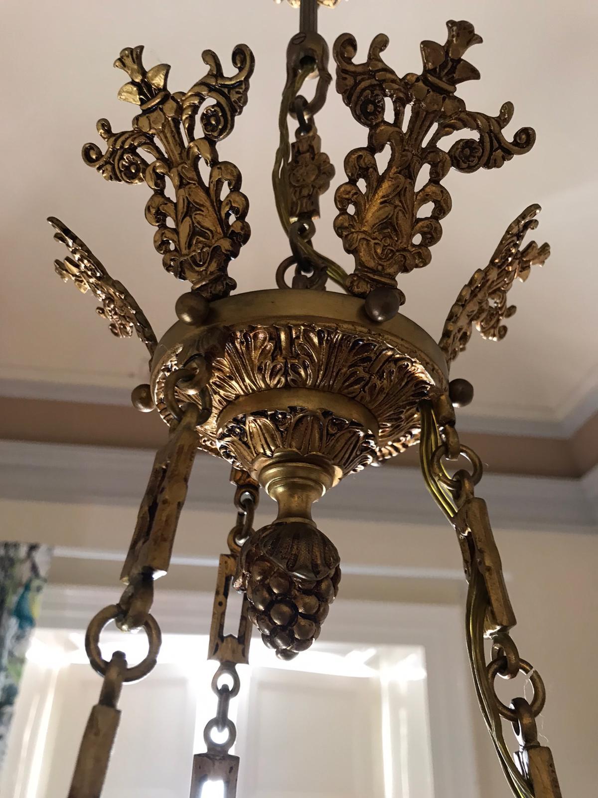 20th Century Louis XV Style French Chandelier In Good Condition For Sale In London, GB