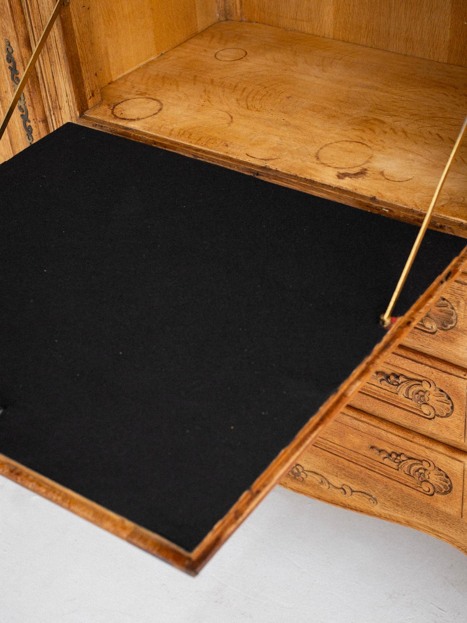 Mueble bar francés estilo Luis XV del siglo XX en venta 7