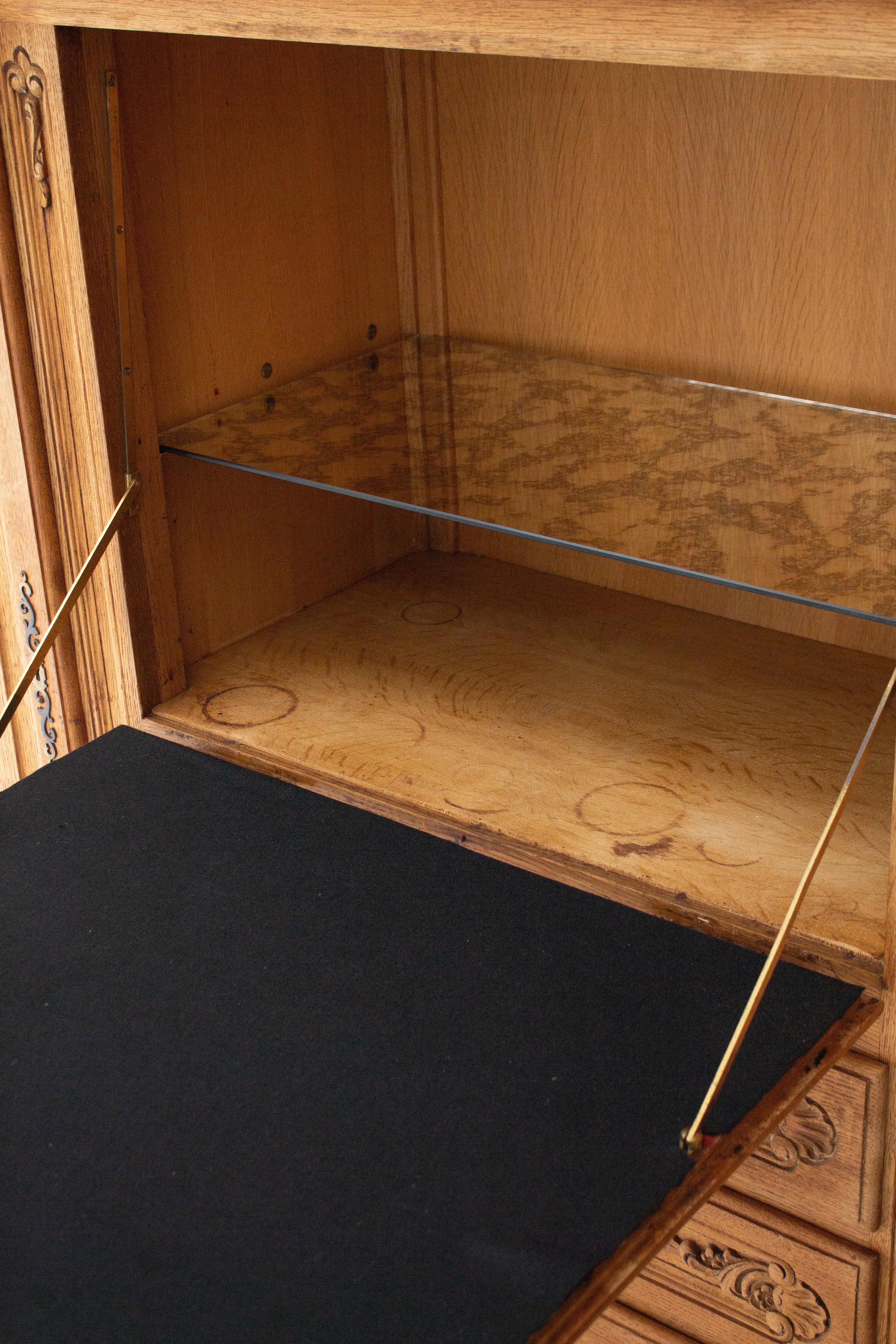 Mueble bar francés estilo Luis XV del siglo XX en venta 8