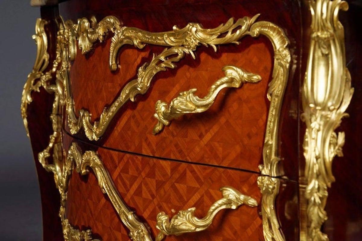 Commode francese in legno di Re del XX secolo in stile Luigi XV di Francois Link in vendita 1