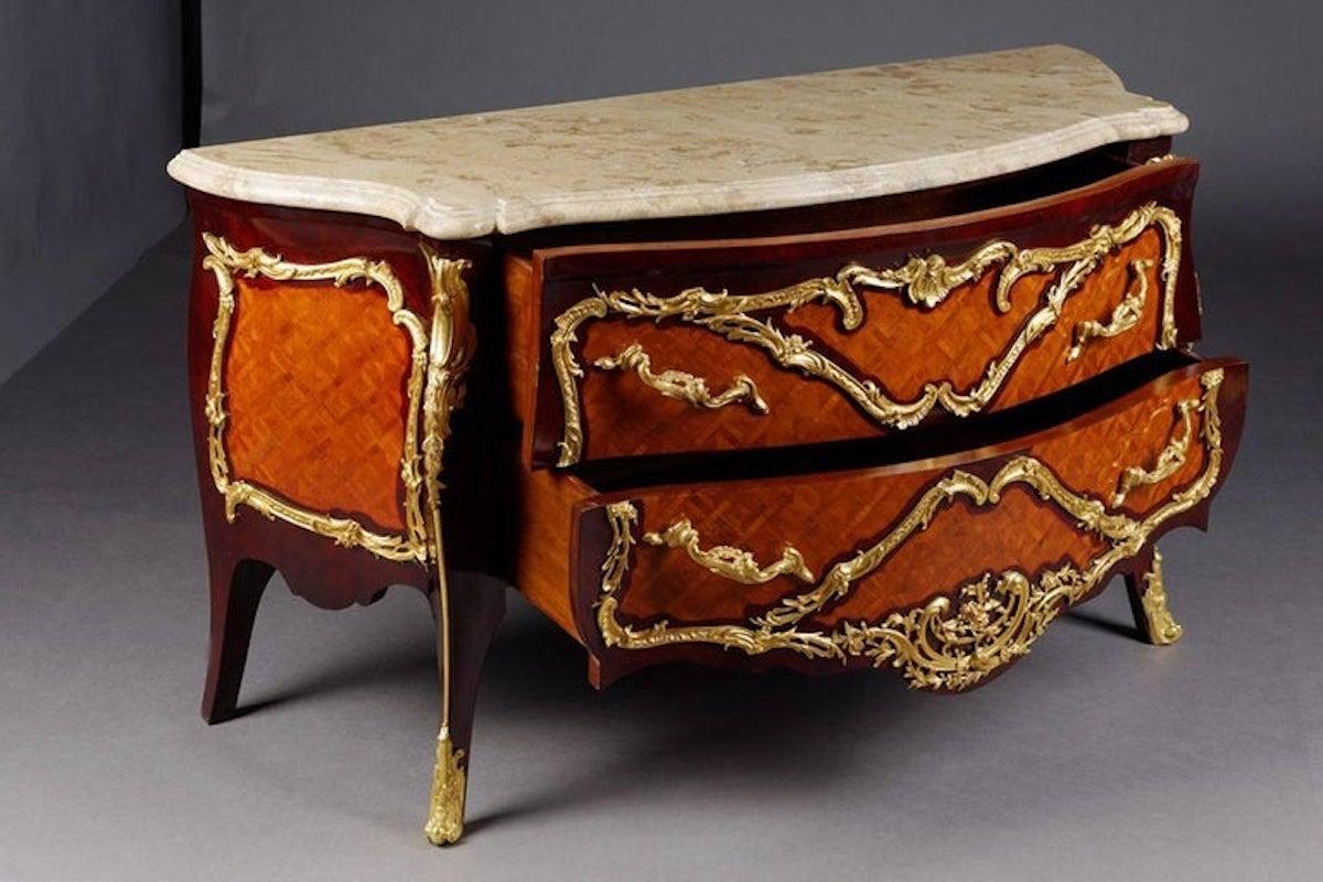 Commode francese in legno di Re del XX secolo in stile Luigi XV di Francois Link in vendita 2
