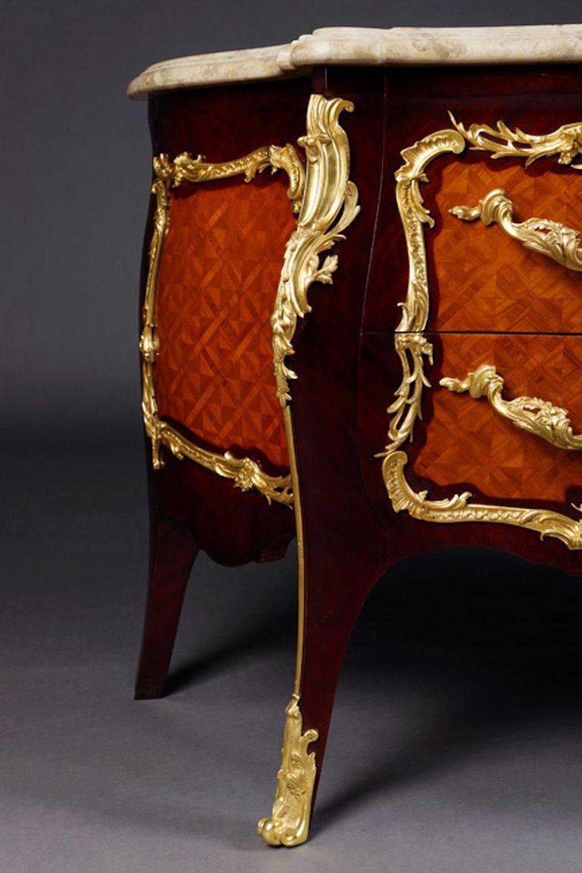 Commode francese in legno di Re del XX secolo in stile Luigi XV di Francois Link in vendita 3