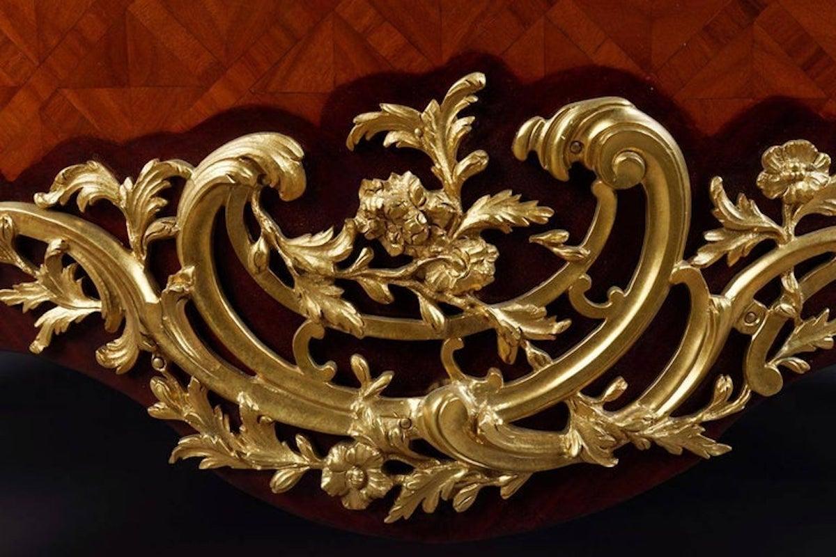 Commode francese in legno di Re del XX secolo in stile Luigi XV di Francois Link in vendita 5