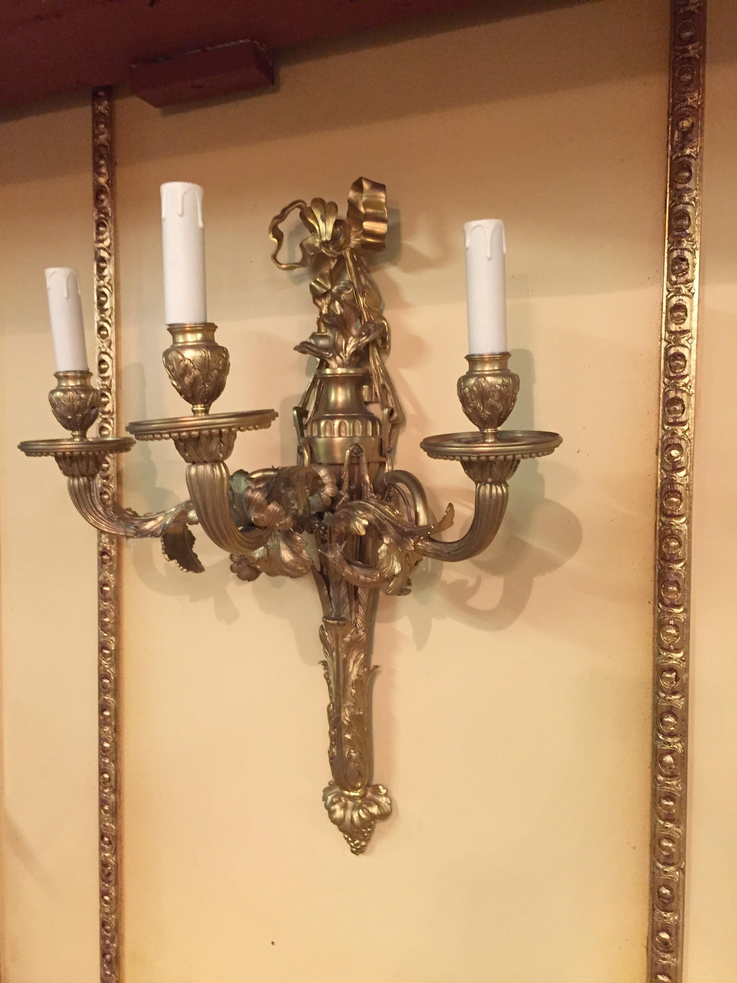 Französische Prunk-Applikation oder Wandlampe im Louis XV-Stil des 20. Jahrhunderts im Angebot 9