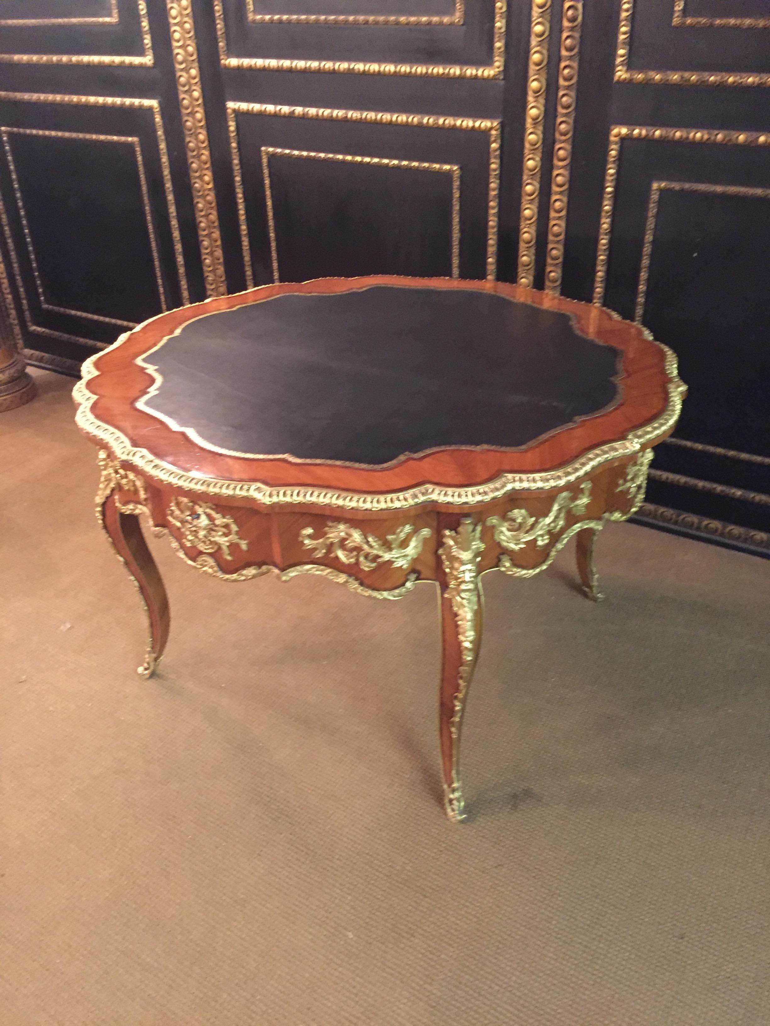 20th Century Antique Louis XV Style French Salon Table Bronze Mahogany veneer In Good Condition For Sale In Berlin, DE