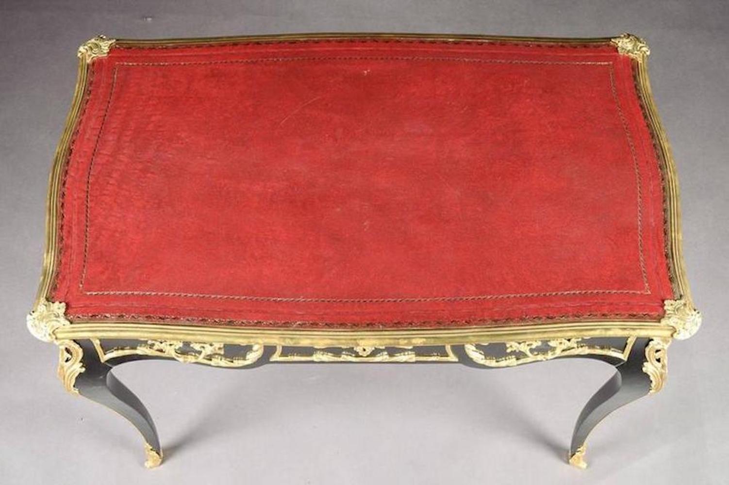 20. Jahrhundert Louis XV Stil Damen Bureau Plat oder Schreibtisch im Angebot 1