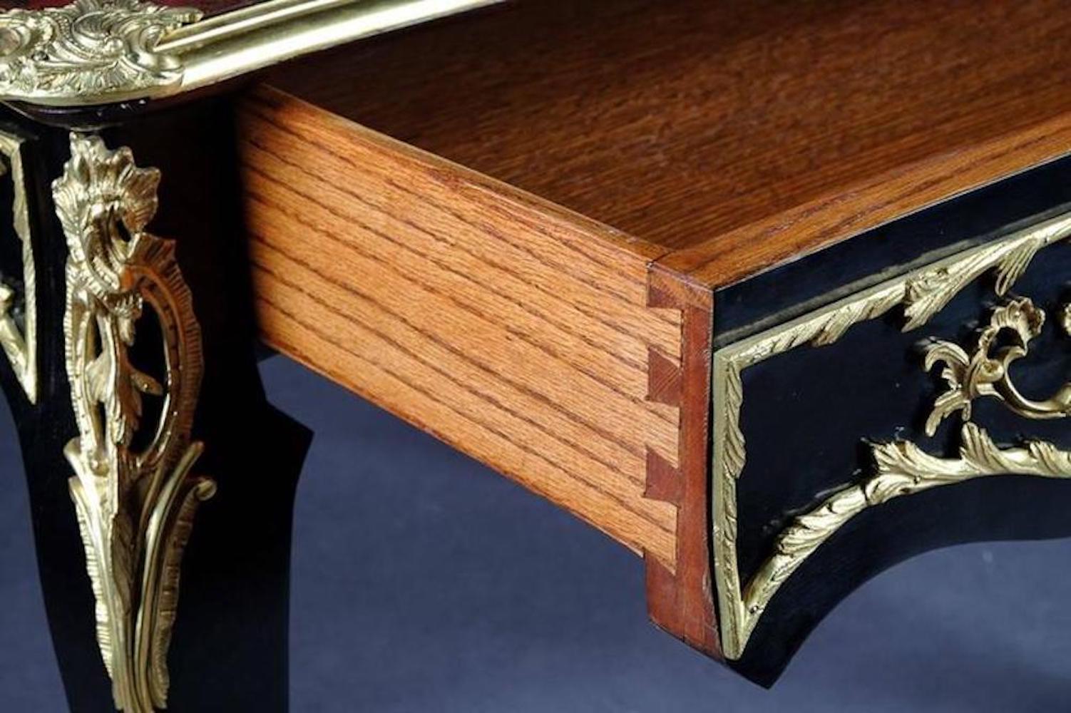 20. Jahrhundert Louis XV Stil Damen Bureau Plat oder Schreibtisch im Angebot 2