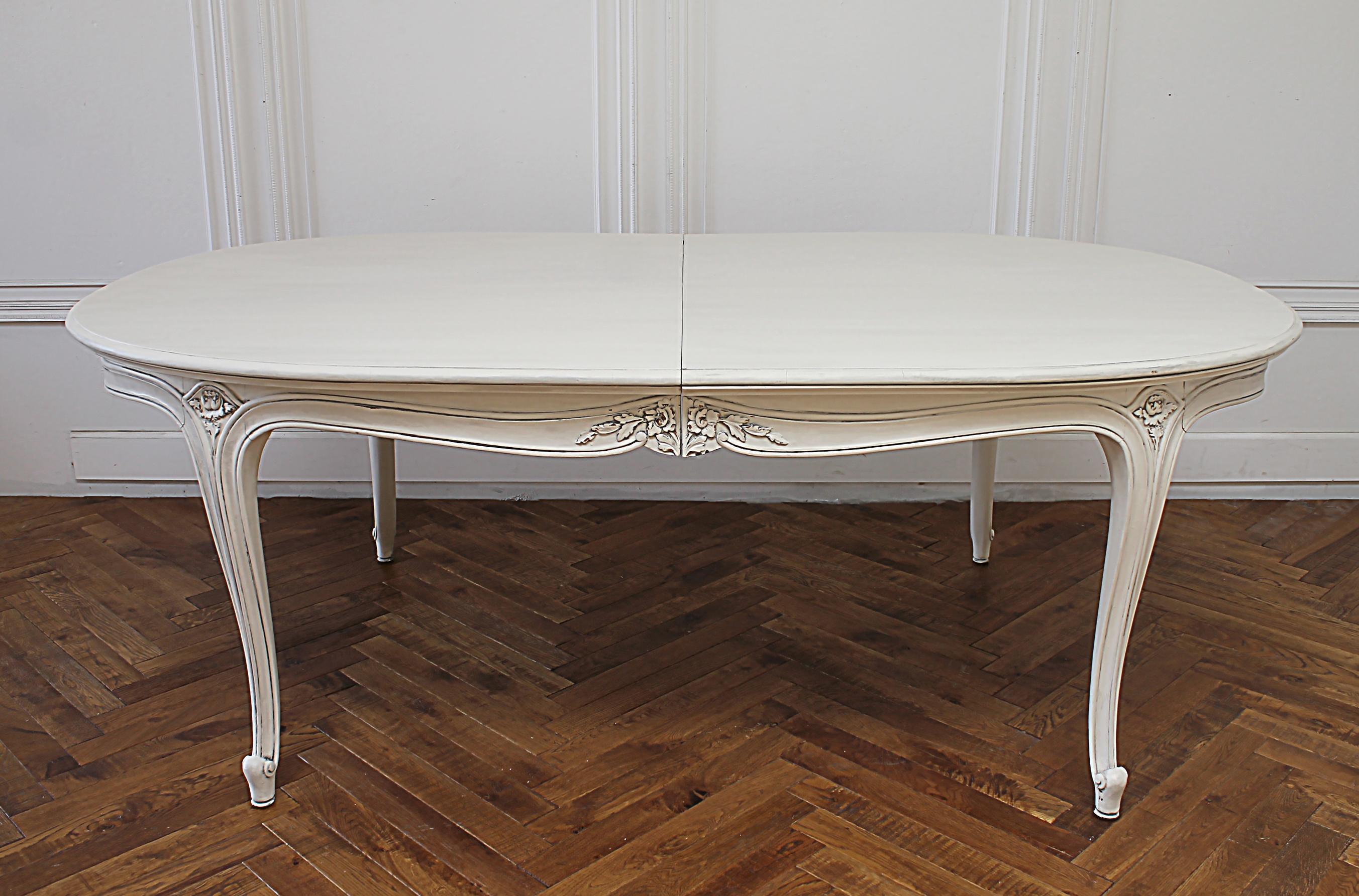 20th Century Louis XV Style Painted Dining Table with Leaves 7