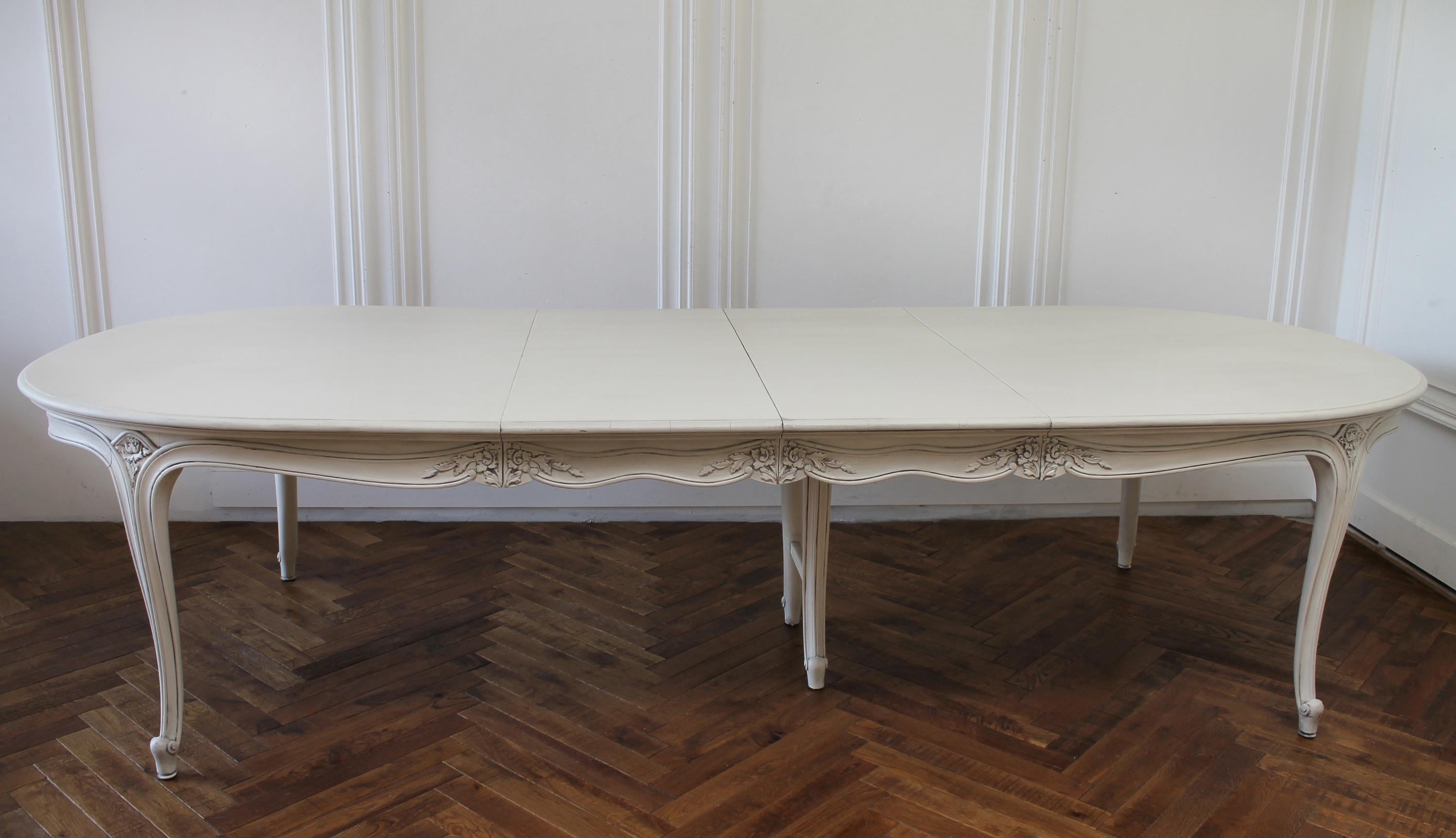 20th Century Louis XV Style Painted Dining Table with Leaves 3