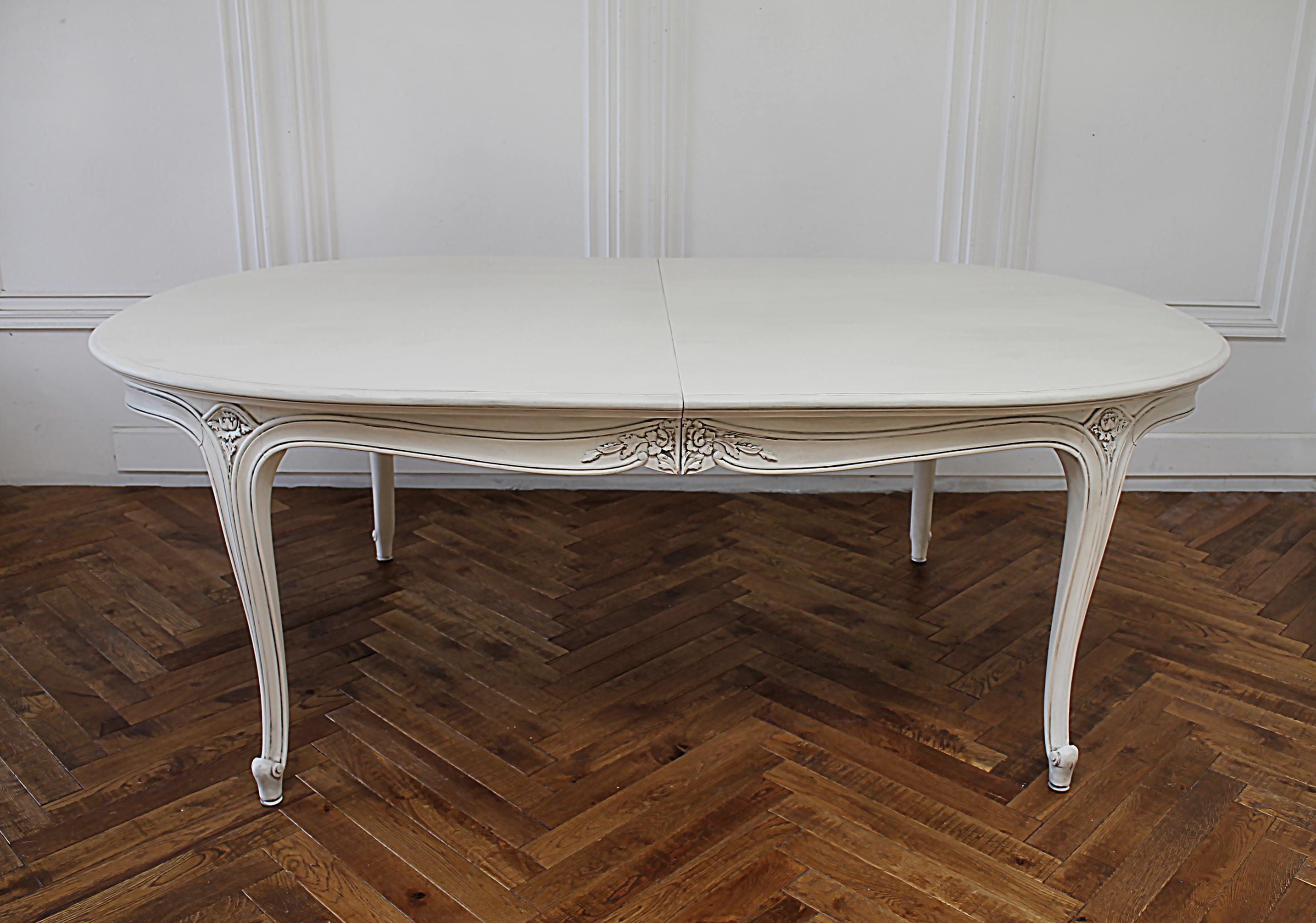 20th Century Louis XV Style Painted Dining Table with Leaves 4