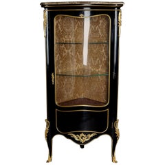 Eckvitrine im Louis-XV-Stil des 20. Jahrhunderts, Klavier-Schwarz