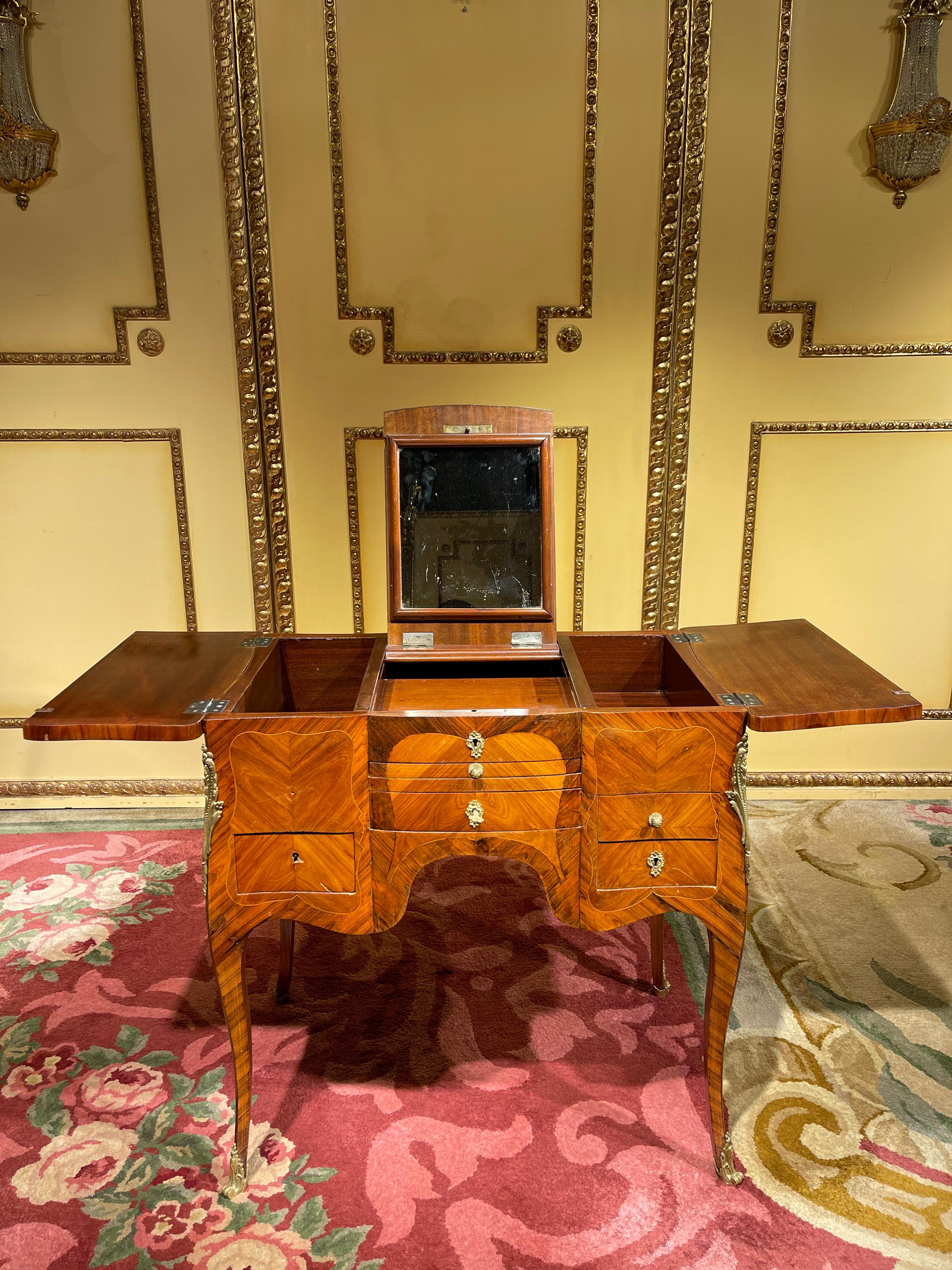 20th Century Louis XV Style Poudreuse / Desk, Paris Around 1900 For Sale 6