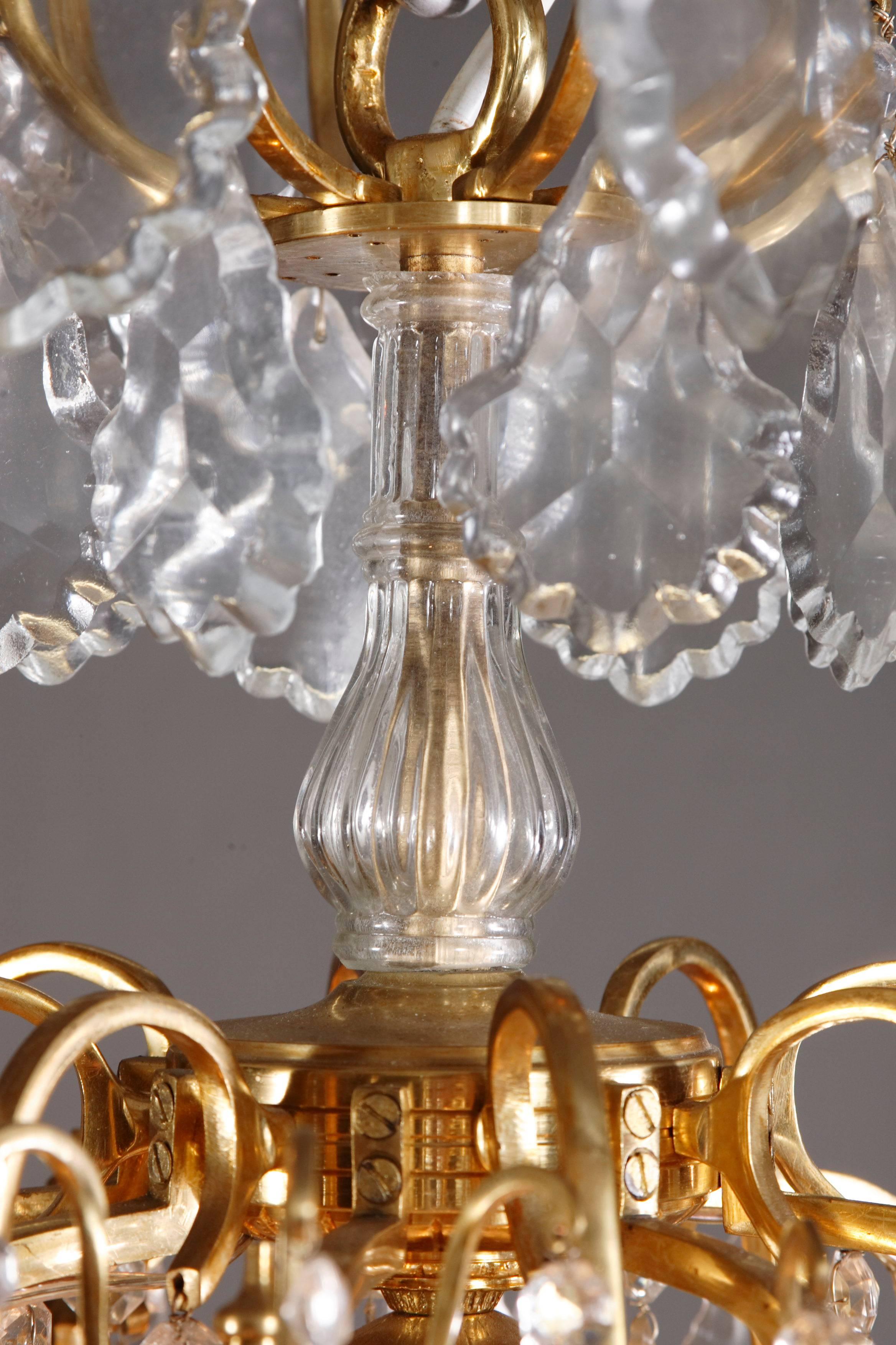 20th Century Louis XV Style Prisms Chandelier For Sale 6