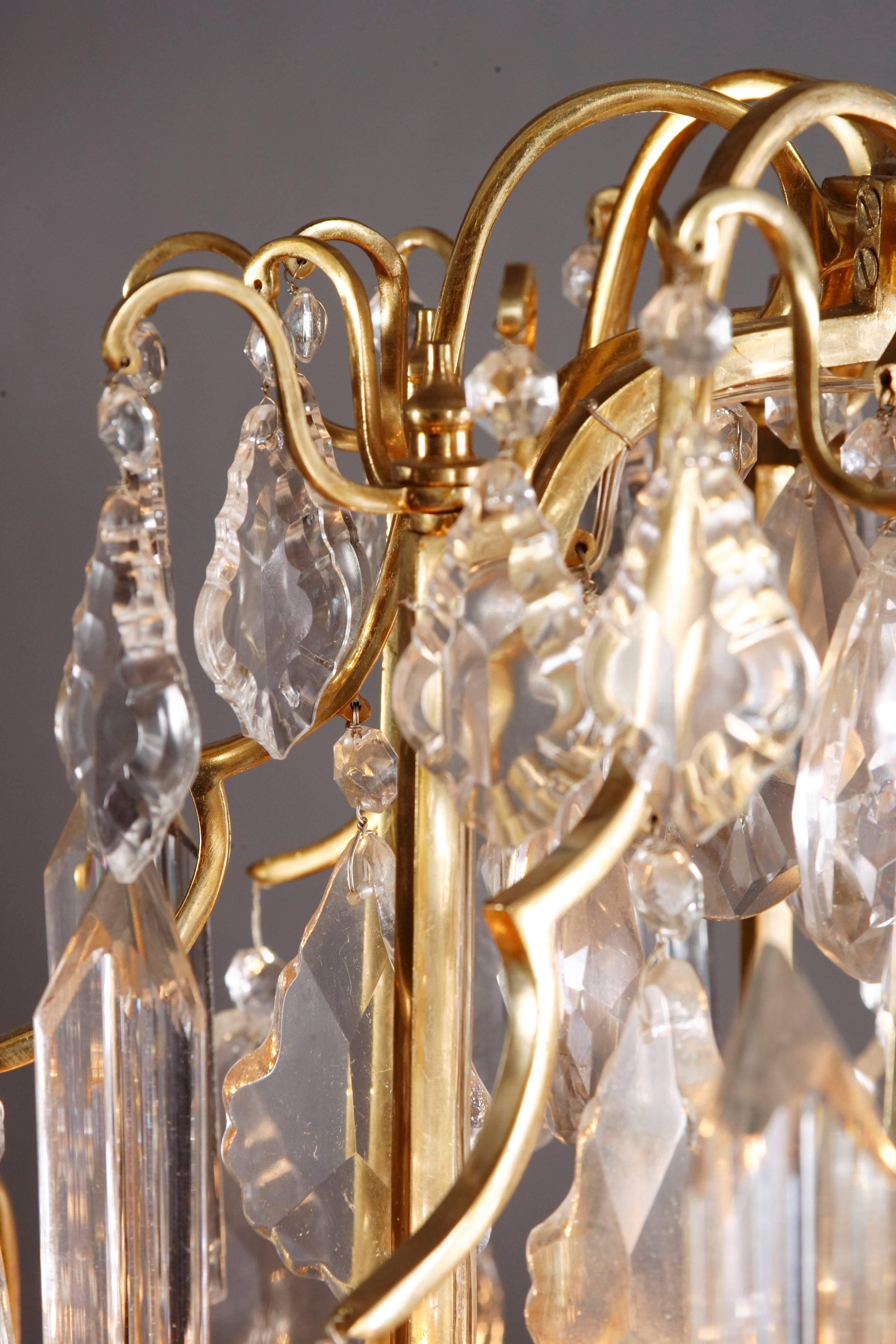 20th Century Louis XV Style Prisms Chandelier For Sale 1