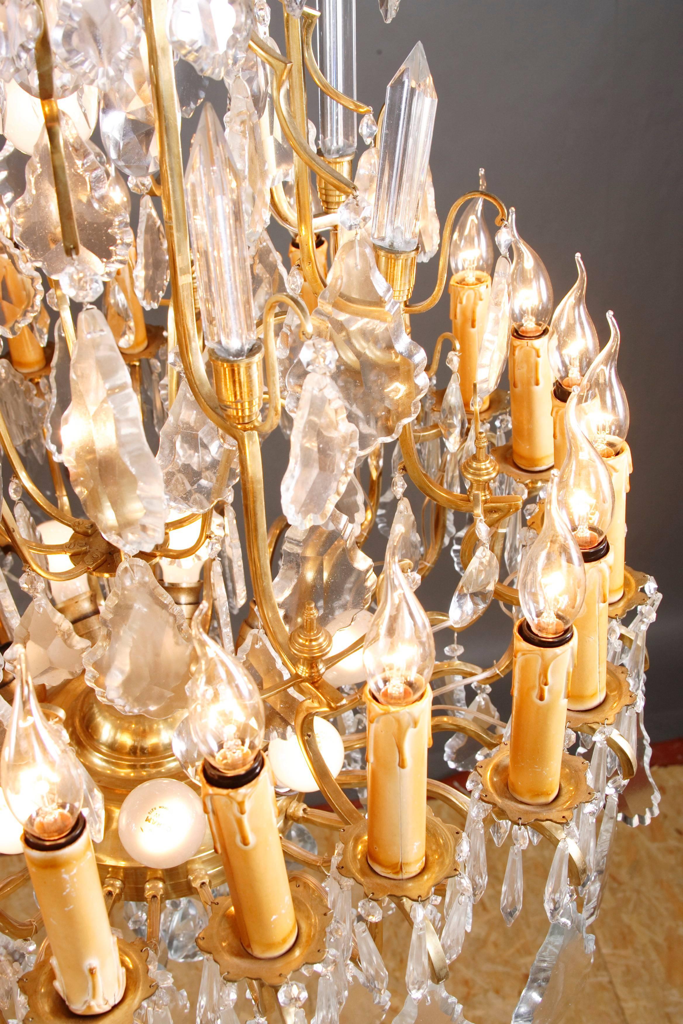 Lampadario a prismi in stile Luigi XV del XX secolo in vendita 5