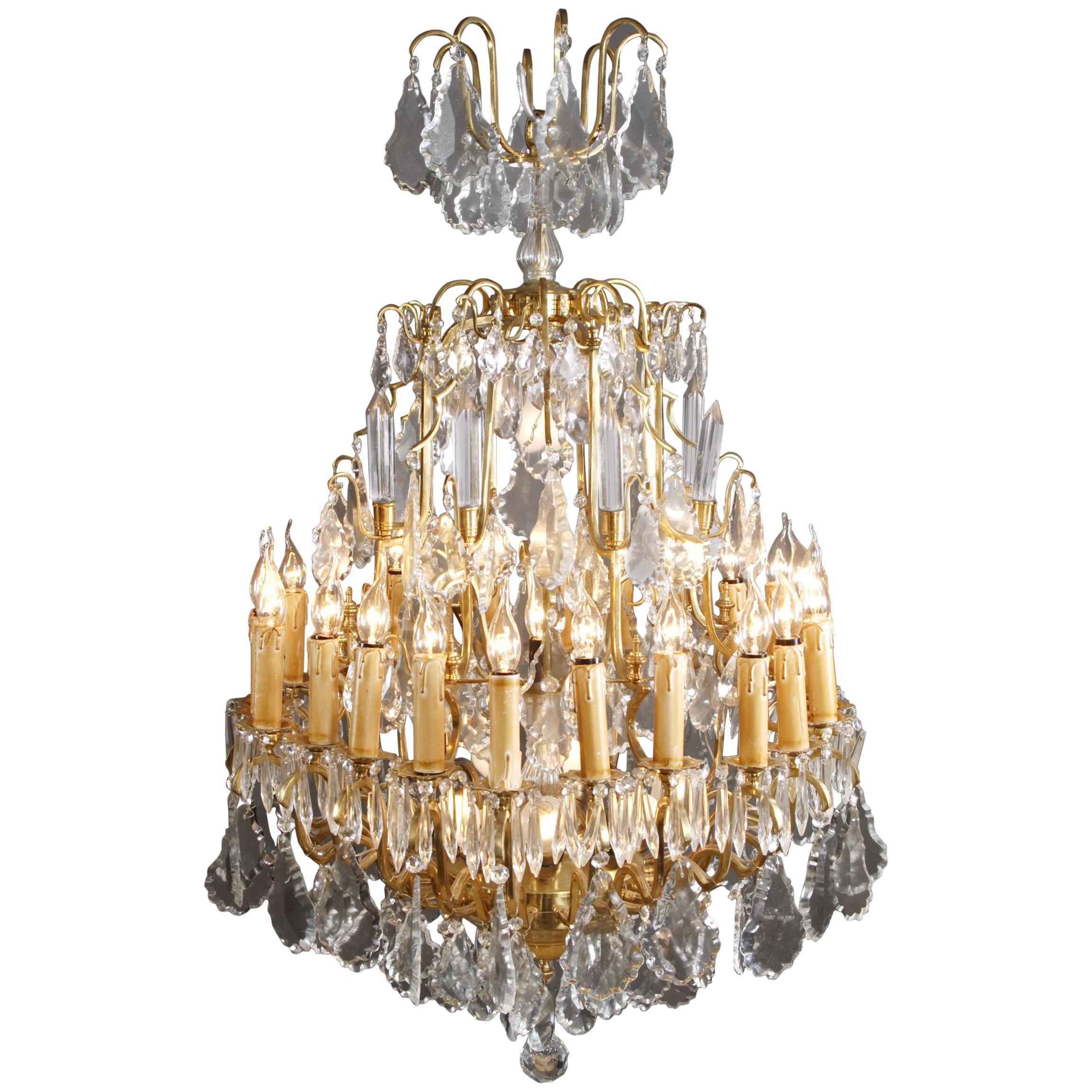 20th Century Louis XV Style Prisms Chandelier For Sale