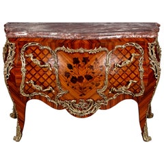Commode francese del XX secolo in legno di tulipano in stile Luigi XV