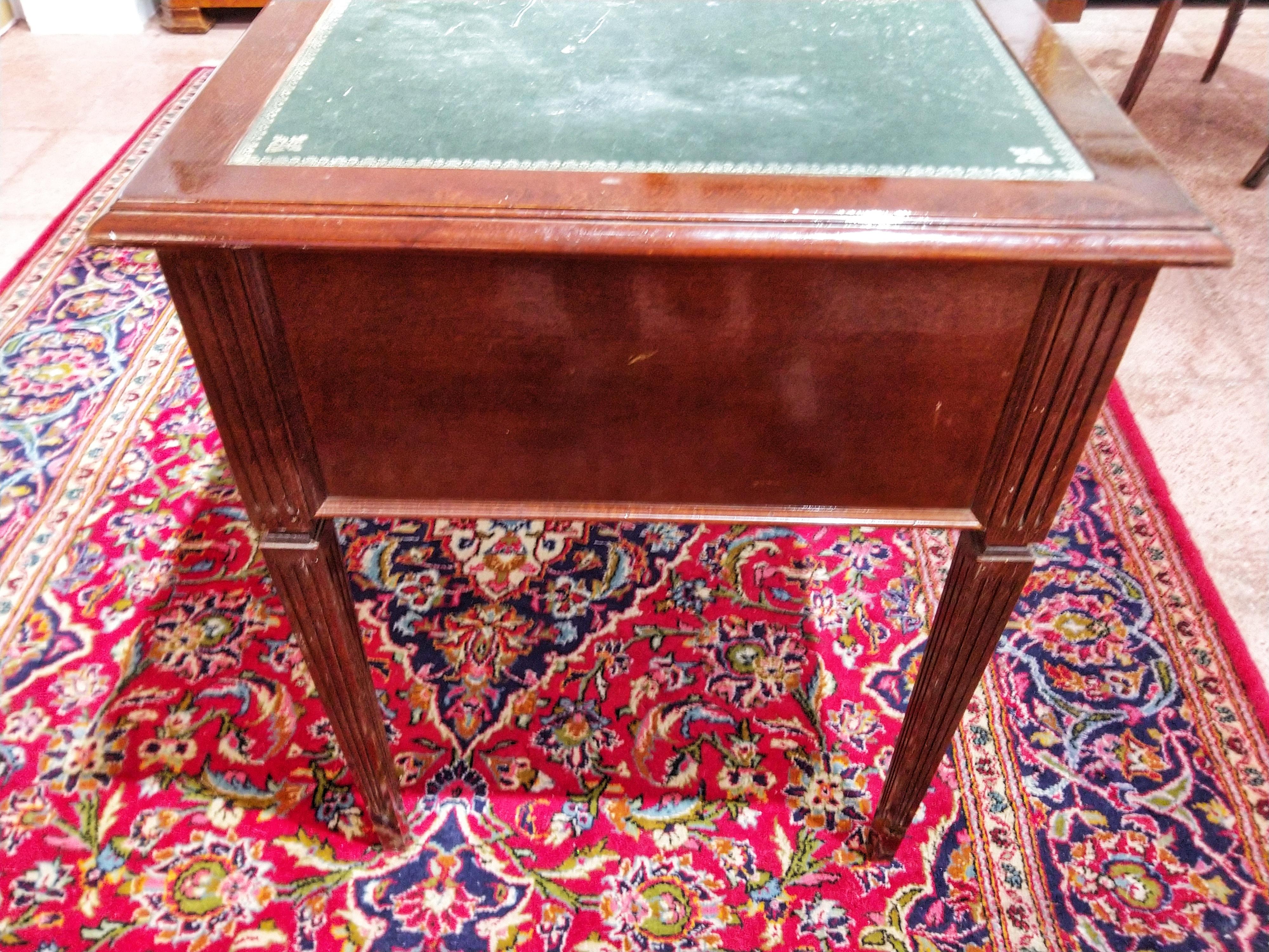 20th Century Louis XVI Oak Small Bureau Plat Writing Desk For Sale 2