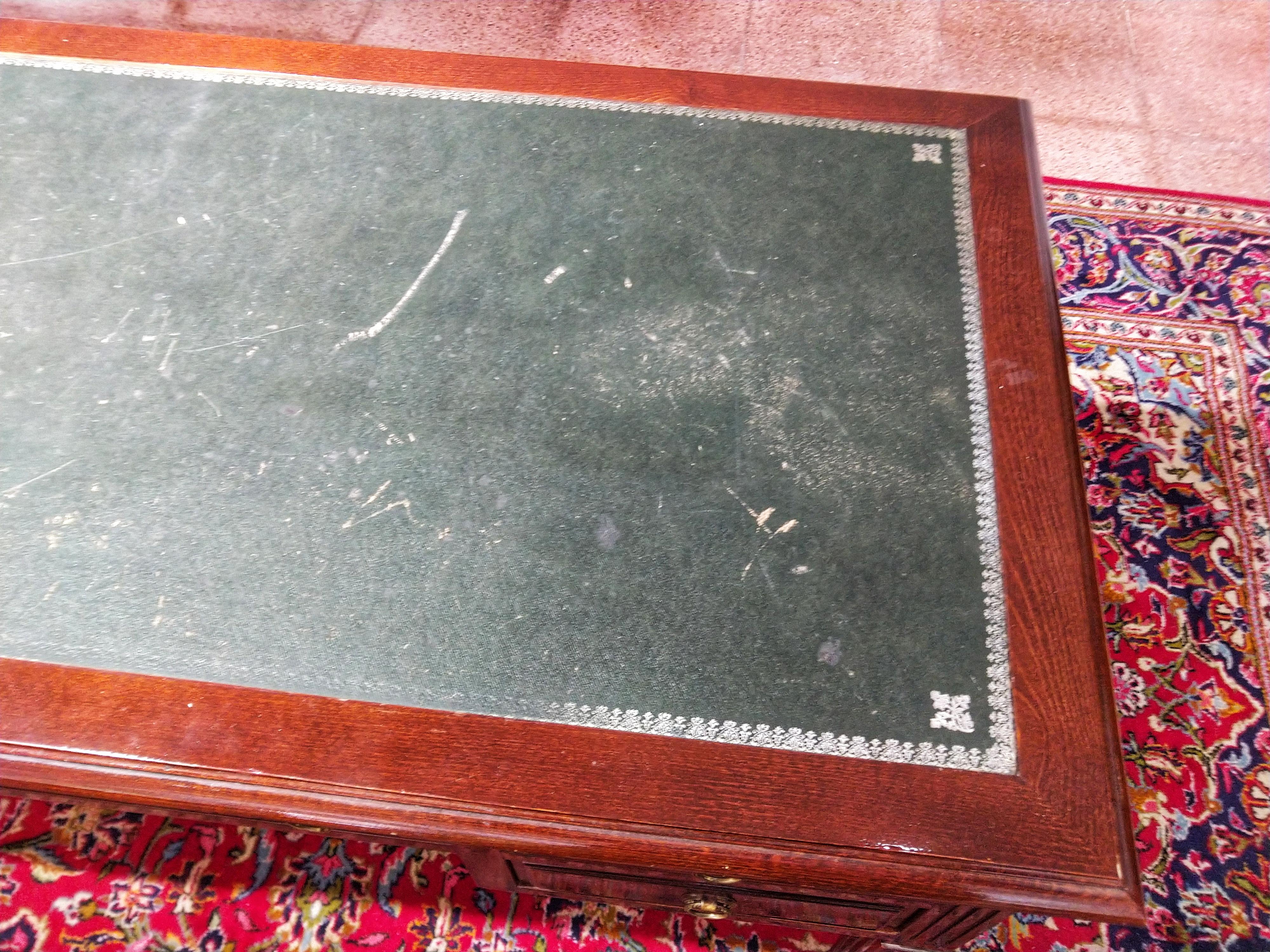20th Century Louis XVI Oak Small Bureau Plat Writing Desk For Sale 5