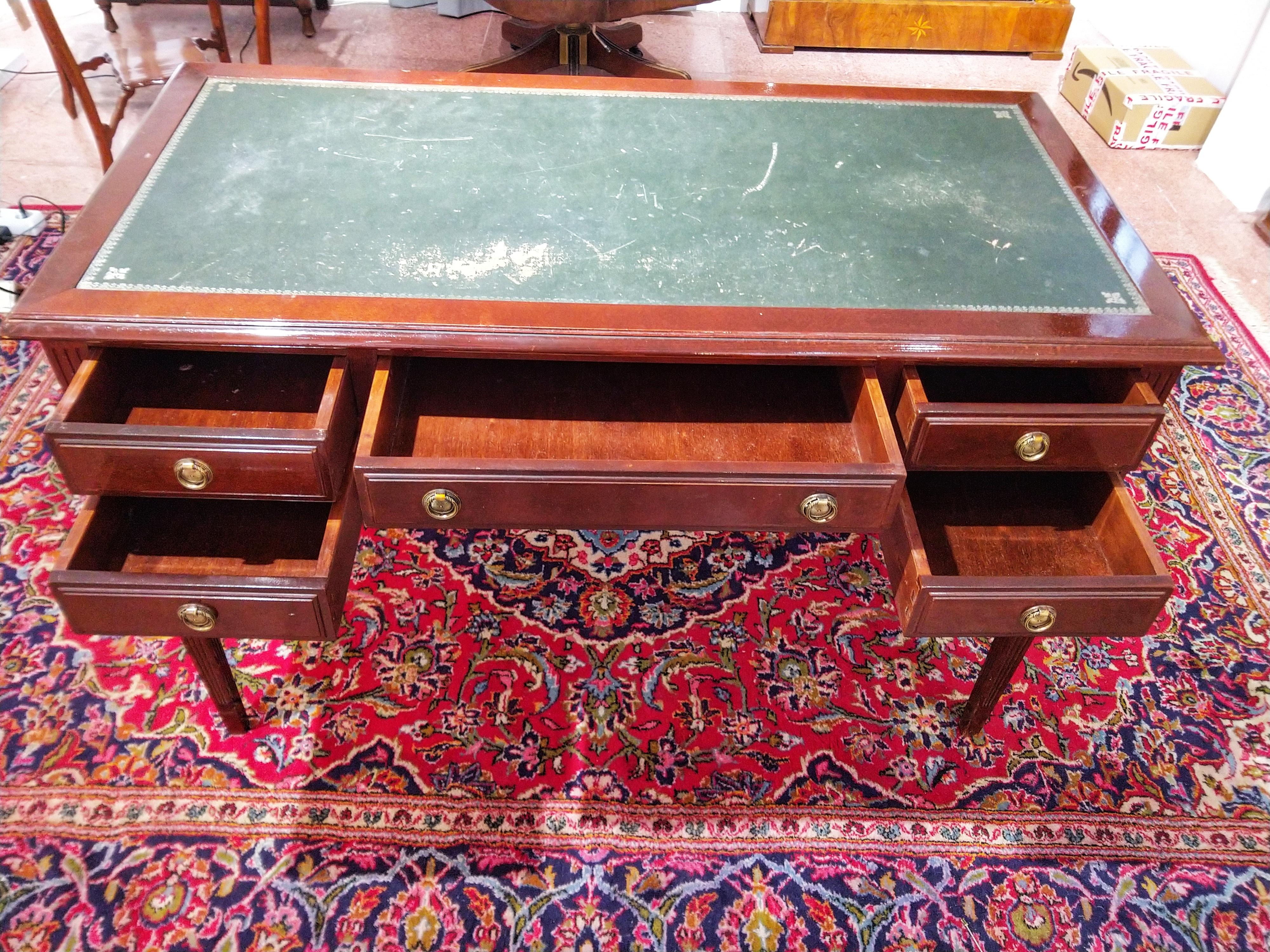 20th Century Louis XVI Oak Small Bureau Plat Writing Desk For Sale 6