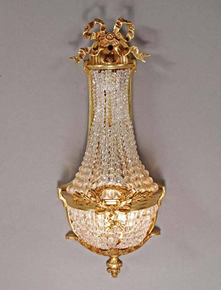 Crystal 20th Century Louis XVI Style Basket Applique Wall Lamp For Sale