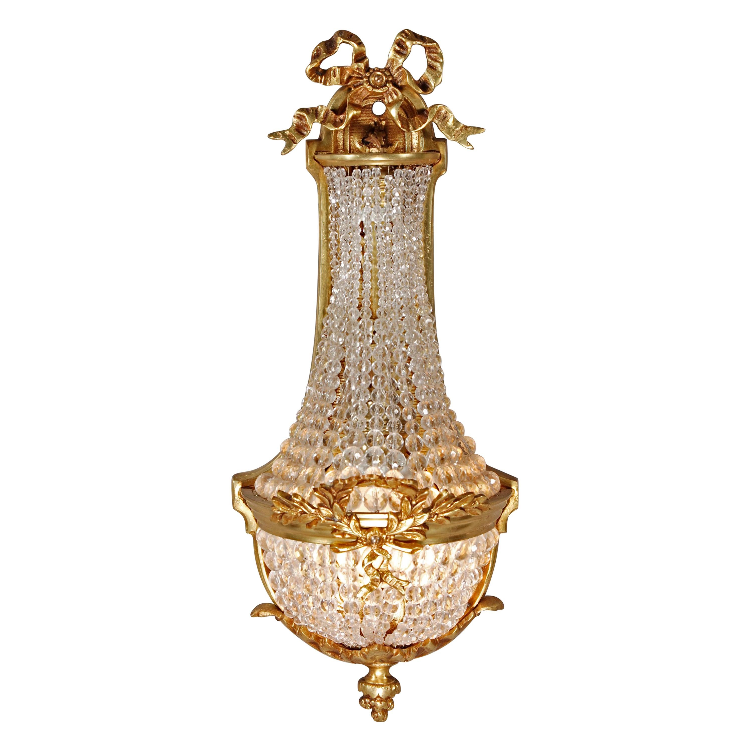 20th Century Louis XVI Style Basket Applique Wall Lamp For Sale
