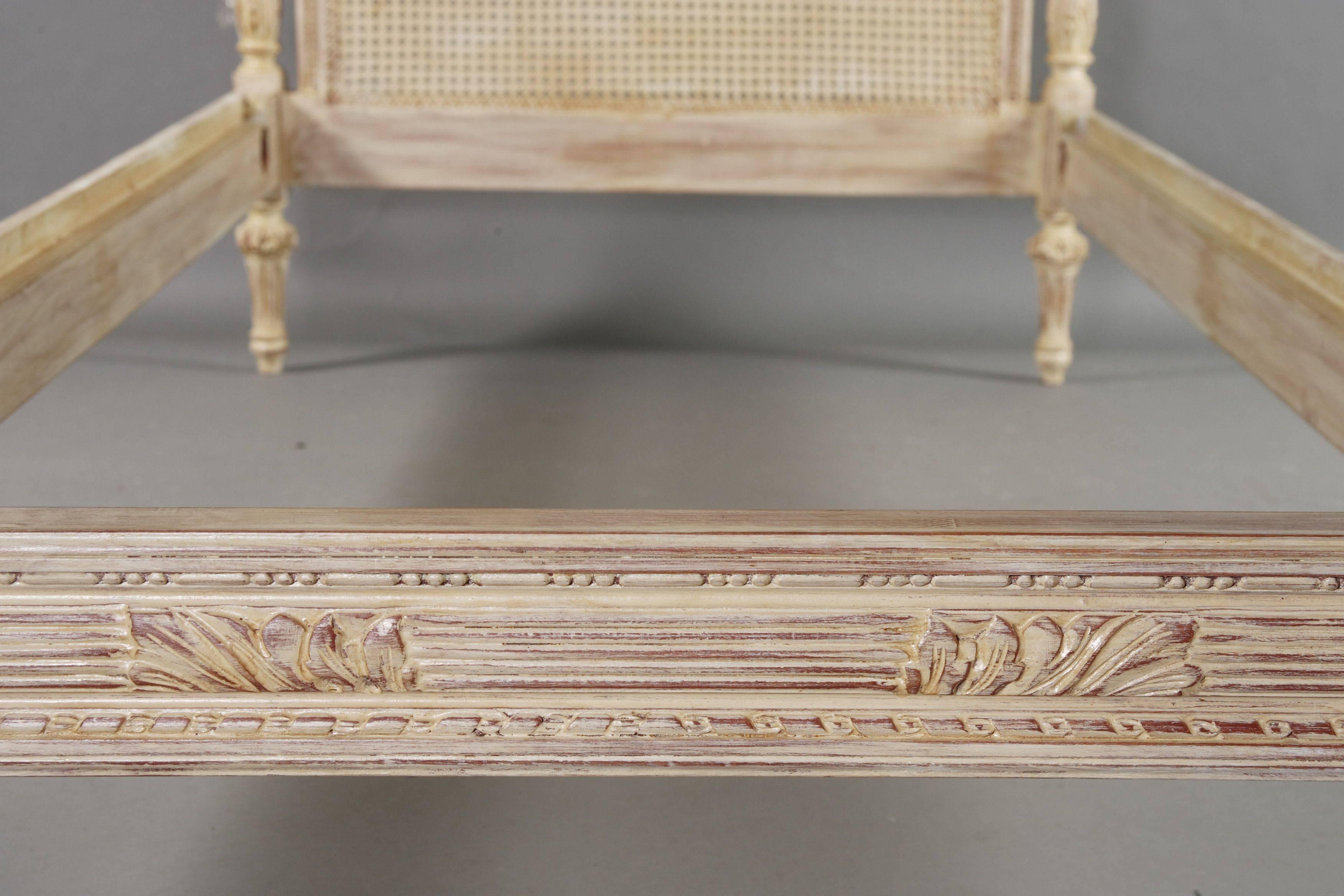20th Century Louis XVI Style Bed For Sale 3