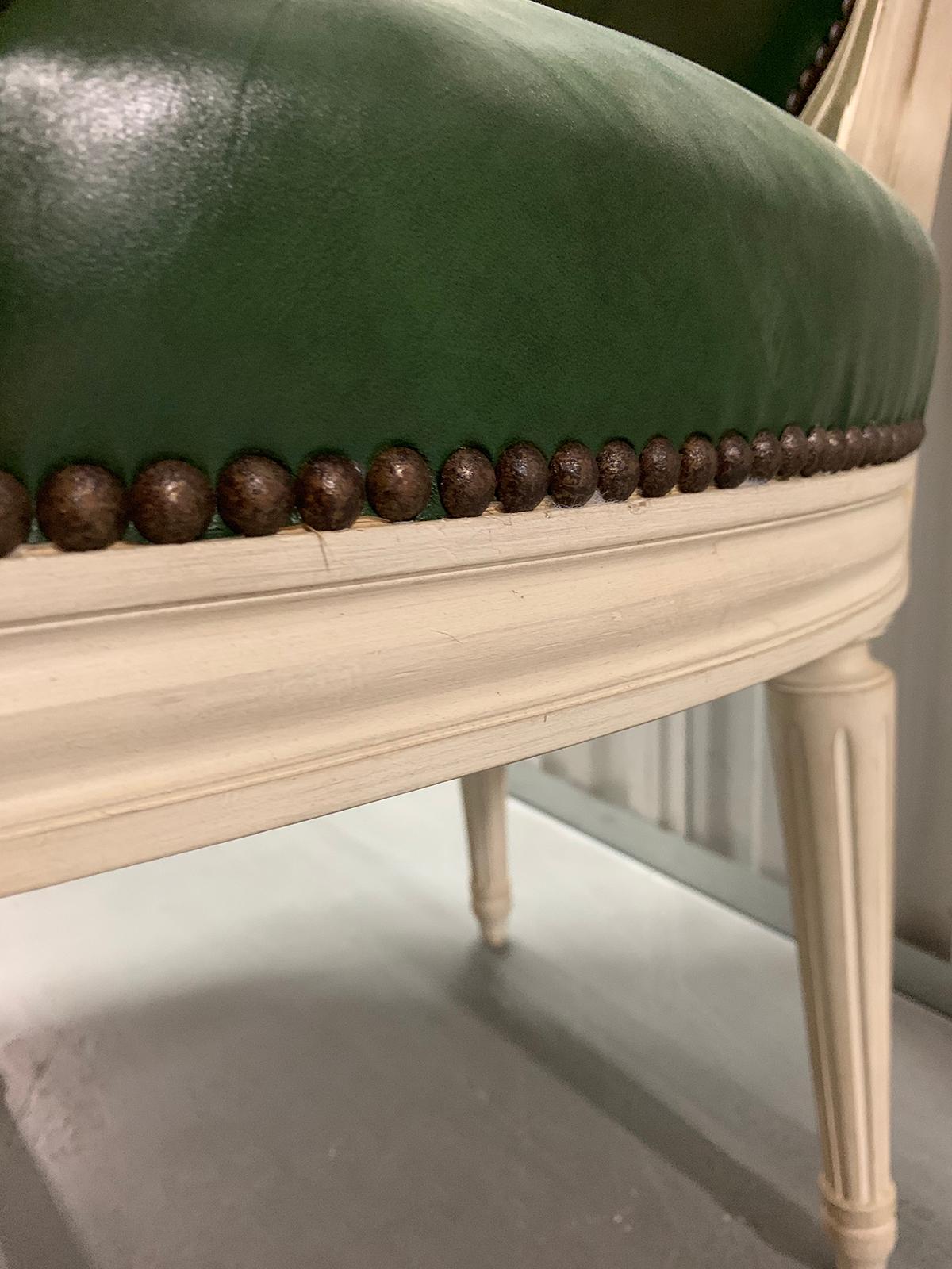 louis-XVI-Stil-Stuhl des 20. Jahrhunderts mit grünem Leder:: möglicherweise Deangelis 7