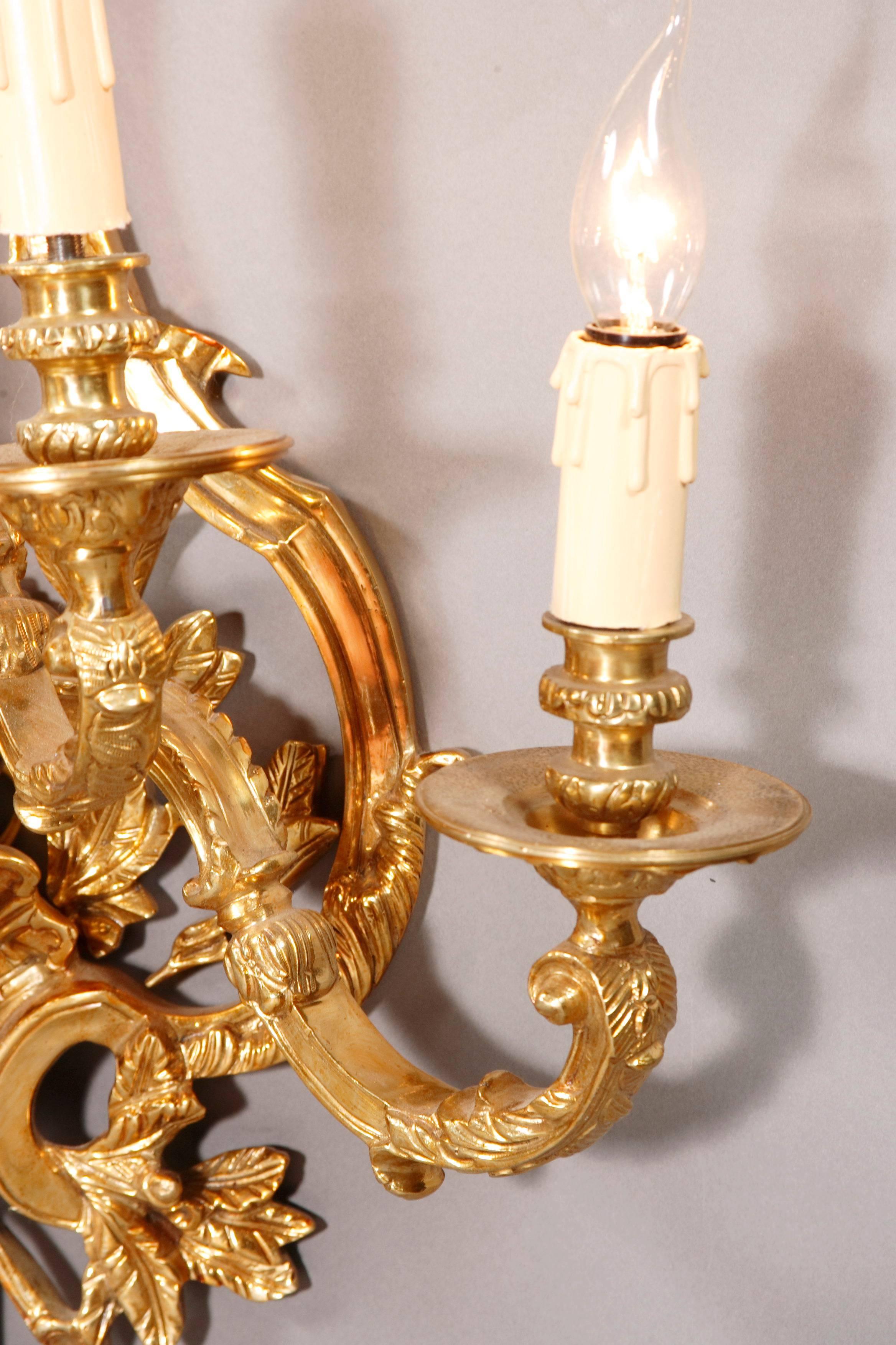 20th Century Louis XVI Style Five-Flamed-Light Applique For Sale 2