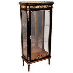 Französische Vitrine im Louis-XVI-Stil des 20. Jahrhunderts