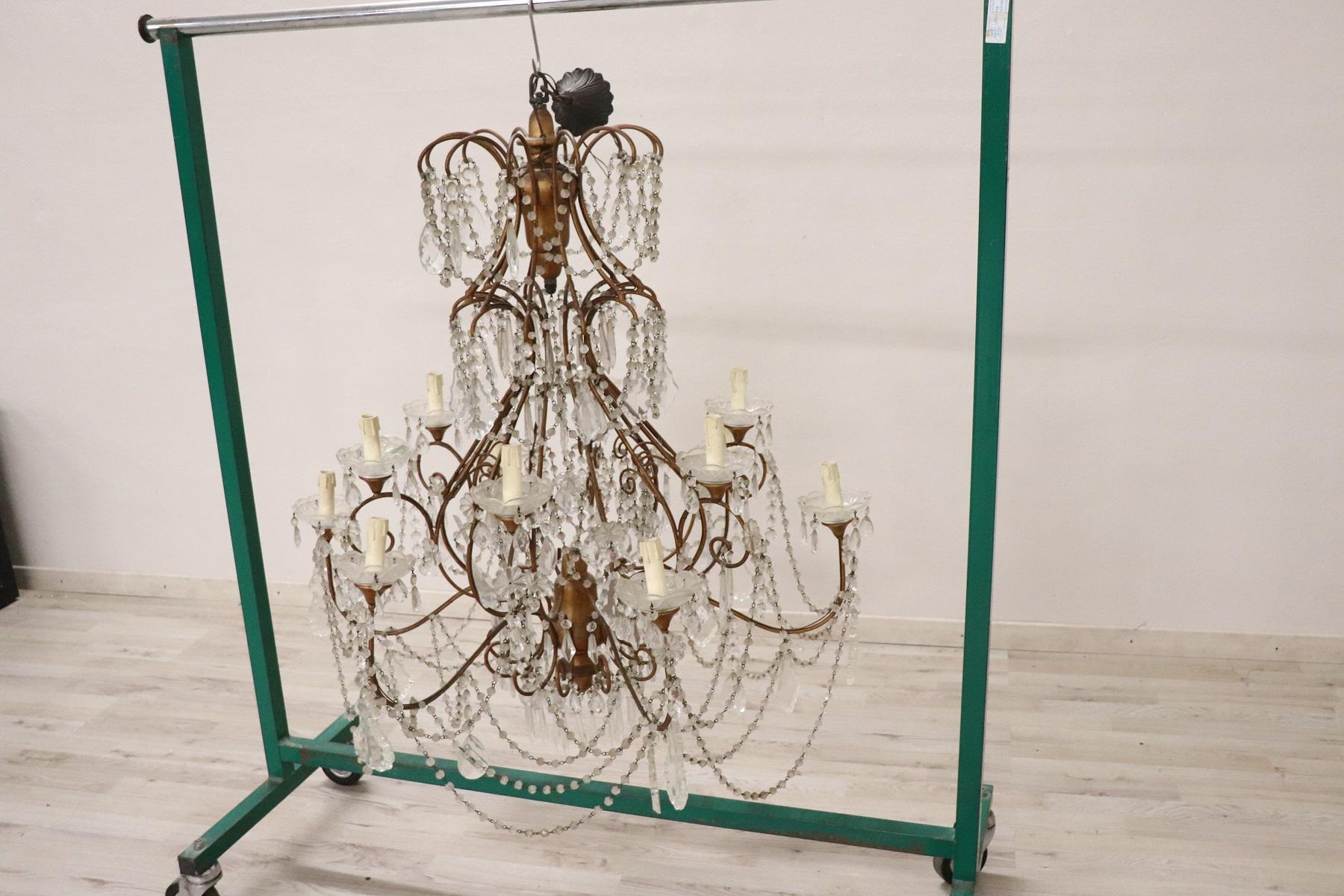 20th Century Louis XVI Style Gilded Bronze and Crystals Large Luxury Chandelier im Zustand „Hervorragend“ in Casale Monferrato, IT