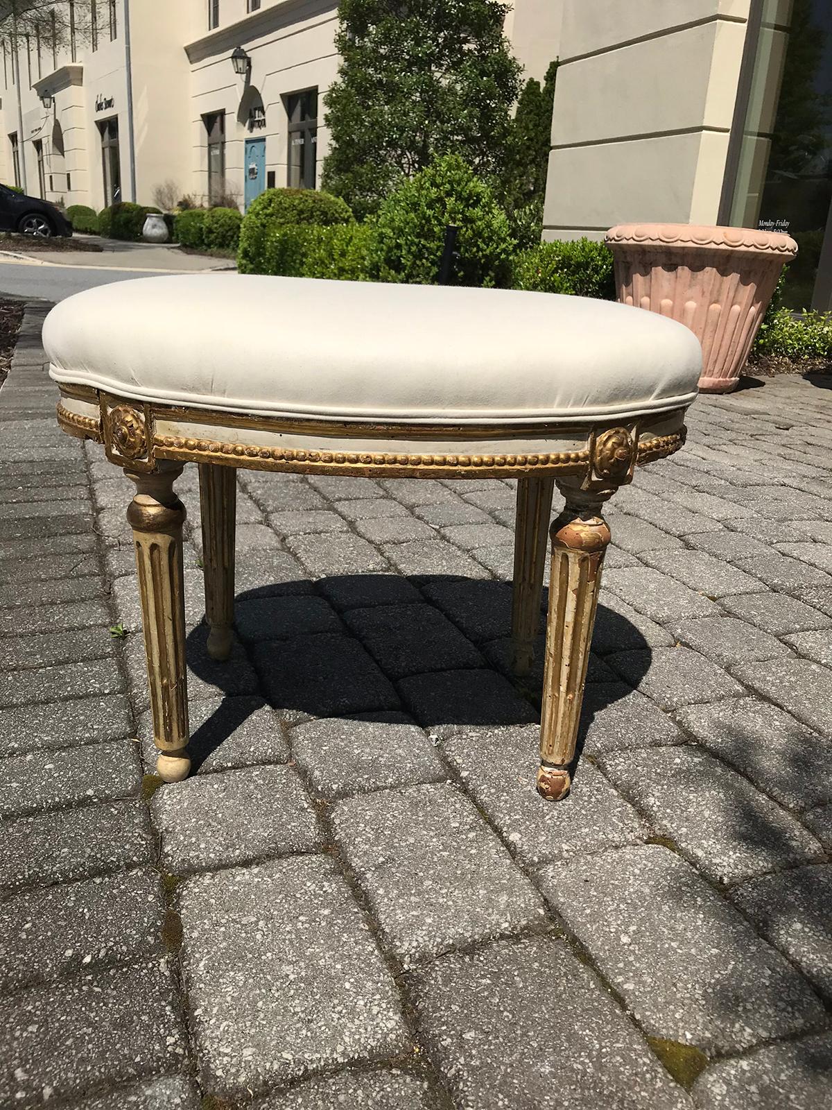 20th Century Louis XVI Style Italian Oval Stool In Good Condition In Atlanta, GA