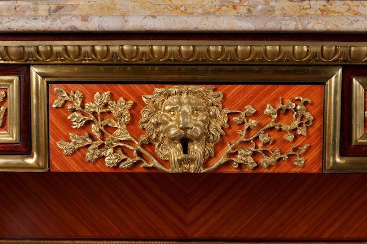 20° secolo, Meuble D'appui Credenza Sideboard in stile Luigi XVI in vendita 3