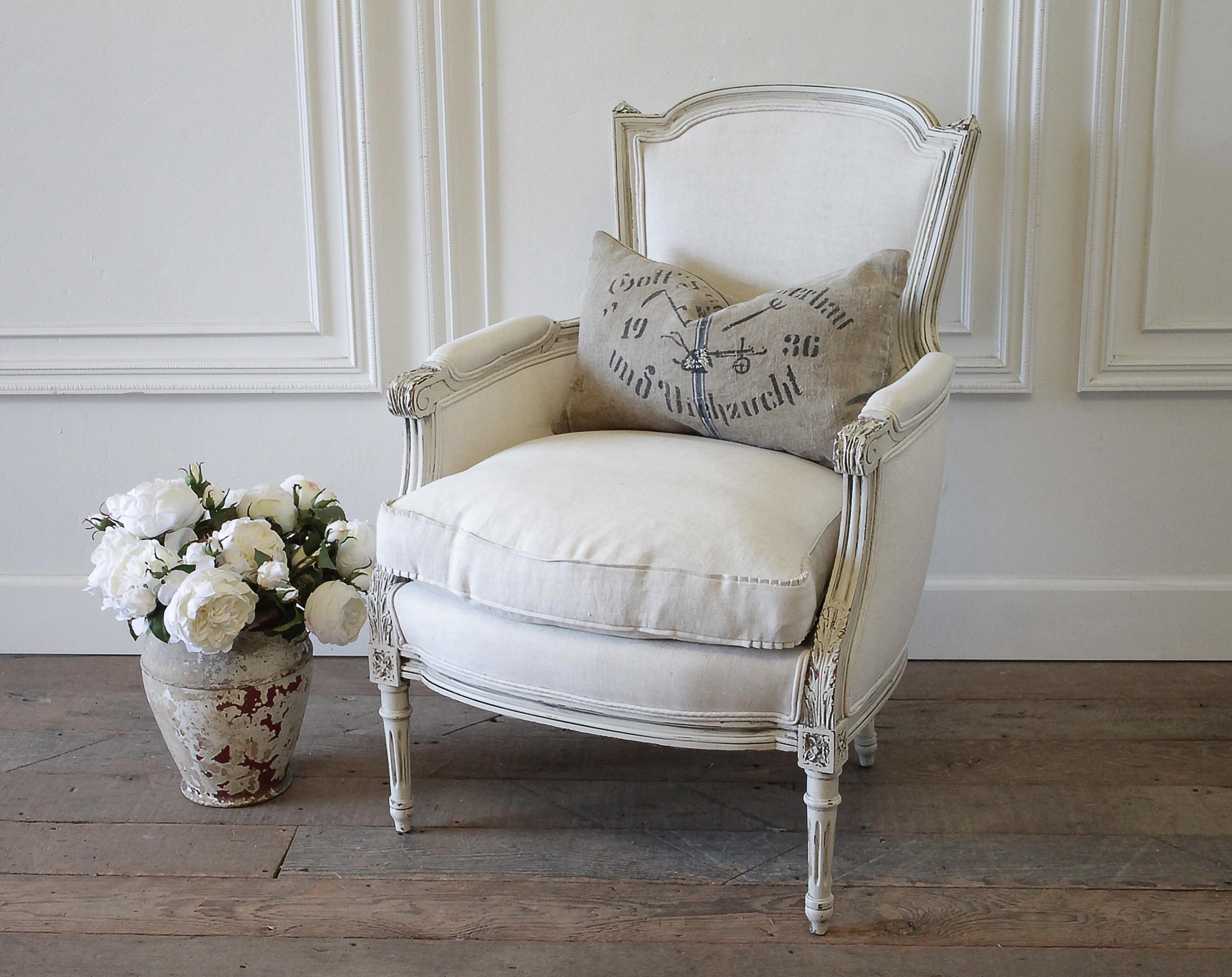 Carved 20th Century Louis XVI Style Painted French Bergere Chair in Natural Linen