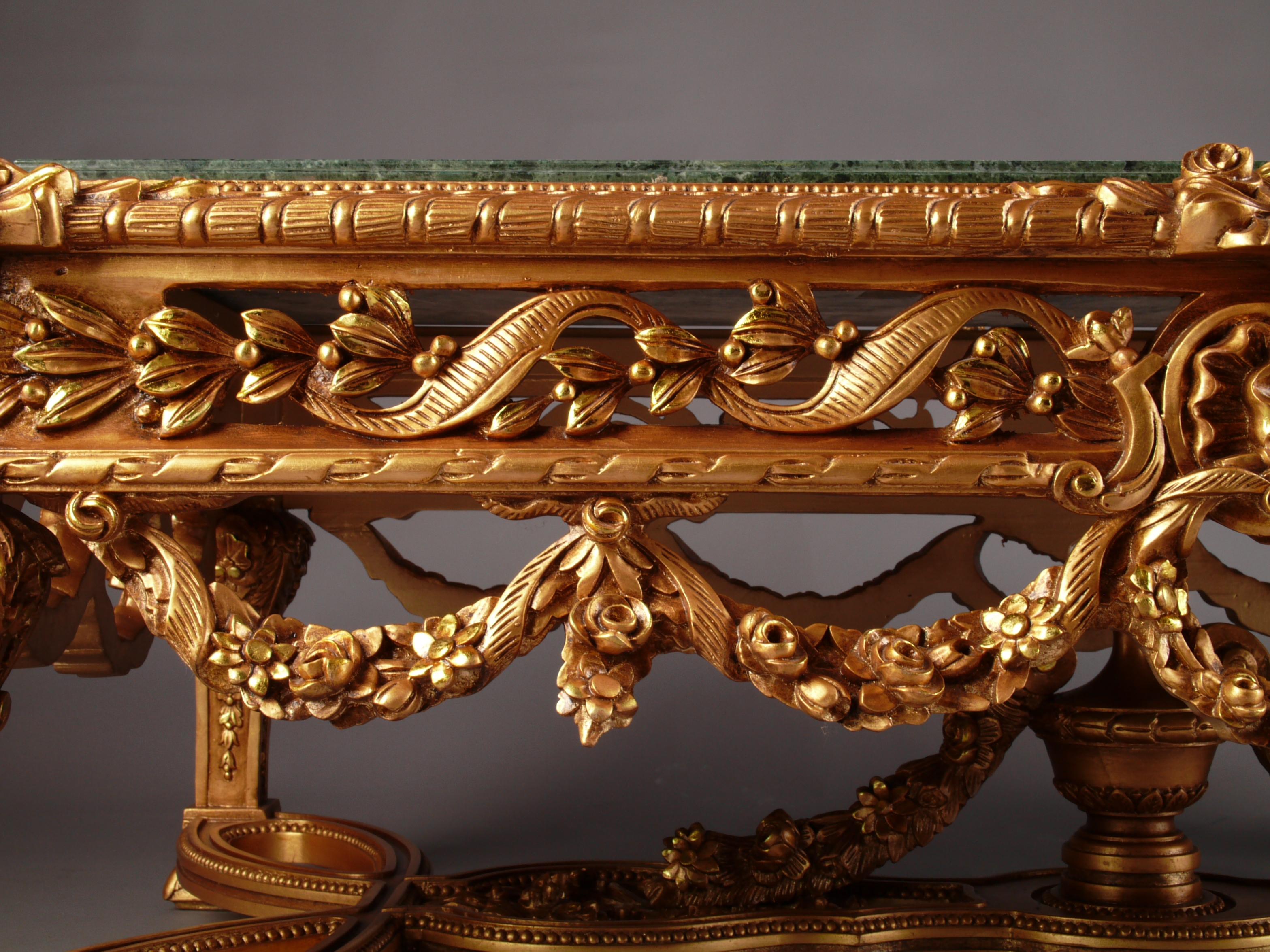 Couchtisch im Louis-XVI.-Stil des 20. Jahrhunderts, Pomp-Salon-Couchtisch aus massivem Buchenholz im Angebot 5