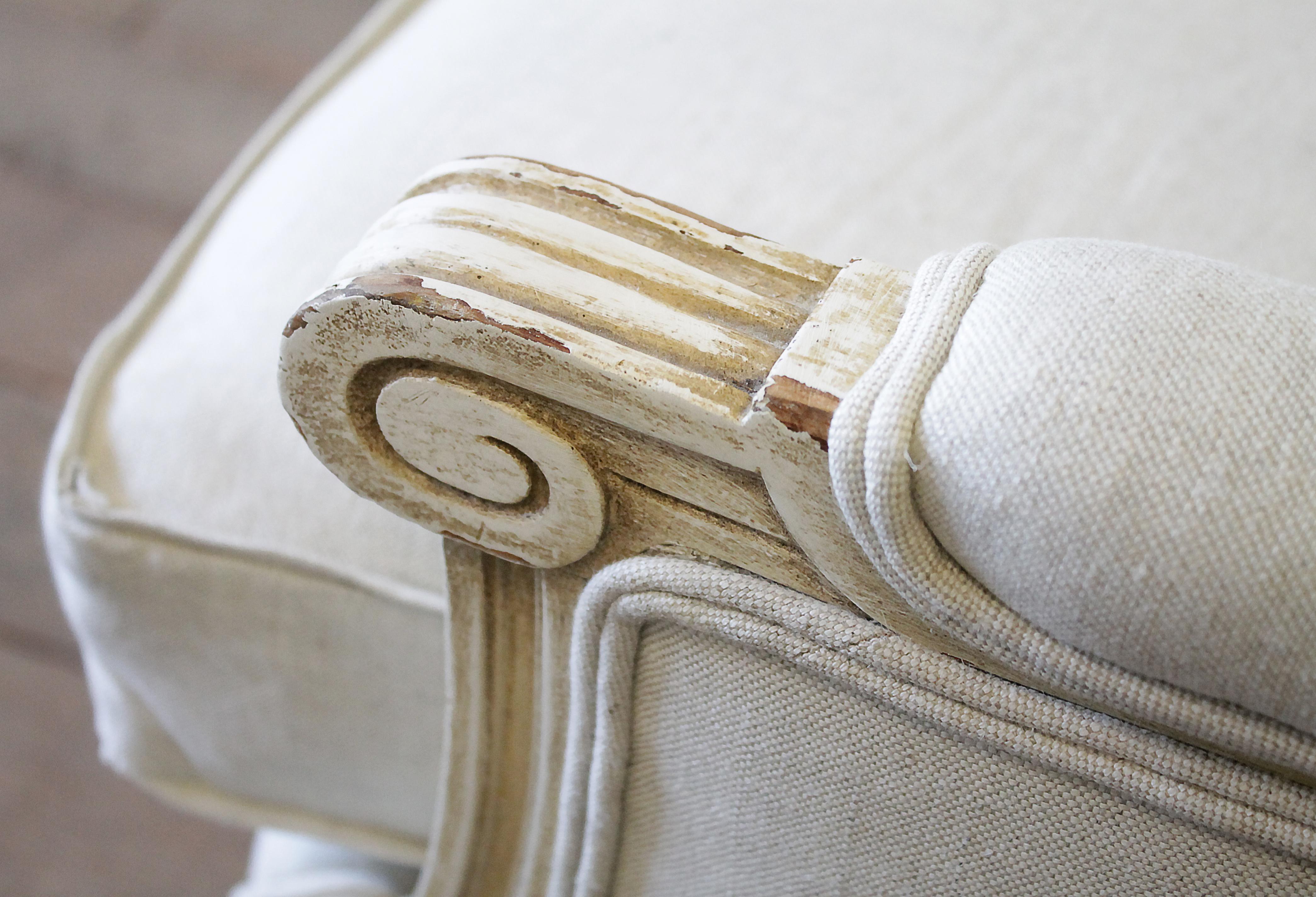 20th Century Louis XVI Style Upholstered Linen Settee 9