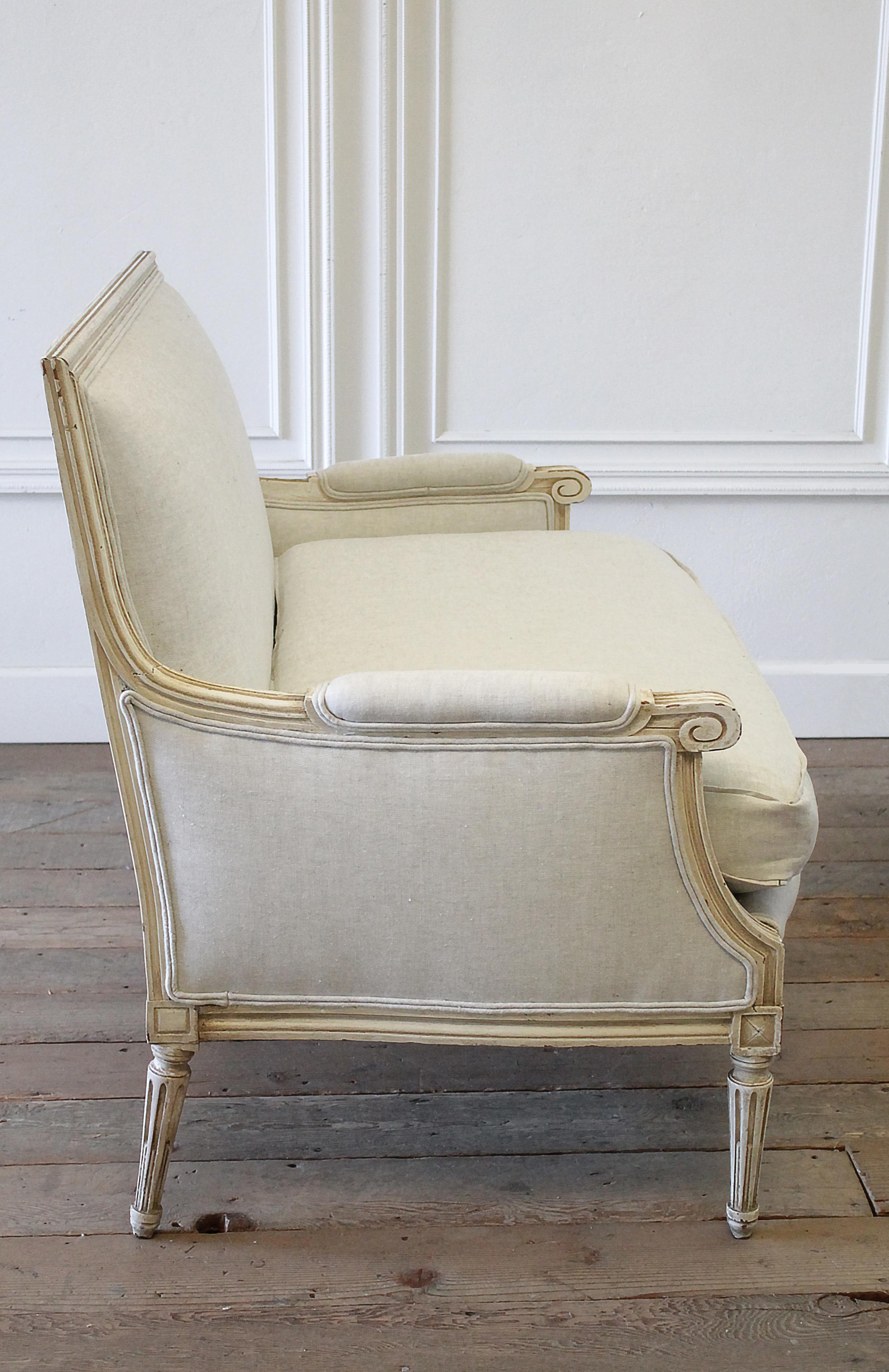 European 20th Century Louis XVI Style Upholstered Linen Settee
