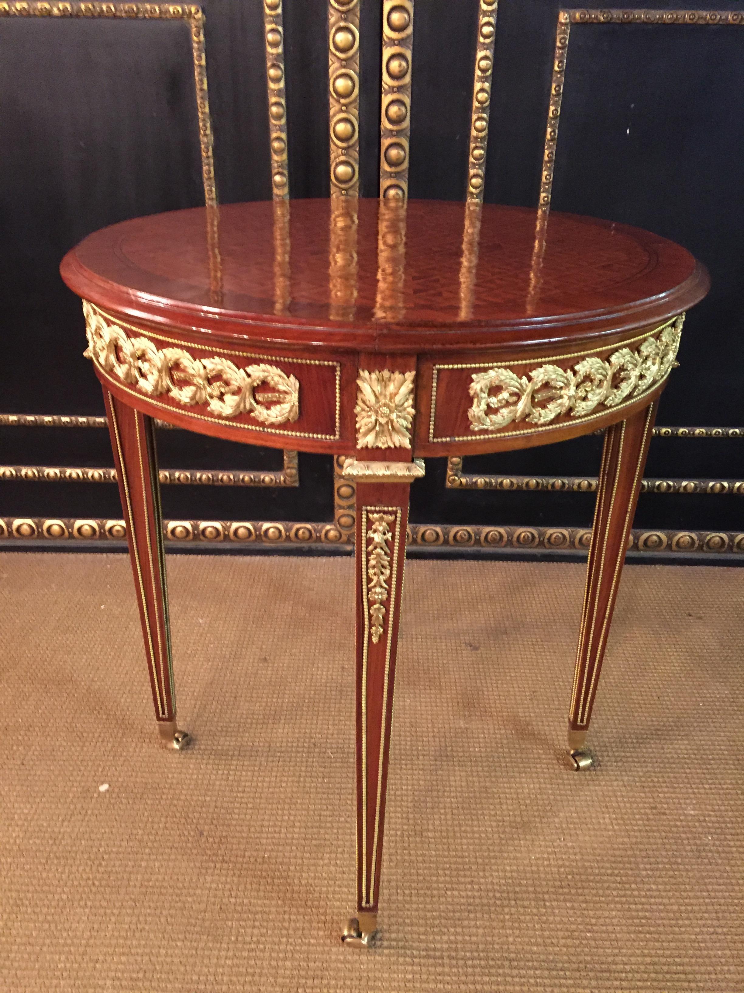 20th Century Louis XVI Style with Round Platte with Inlays French Table 5