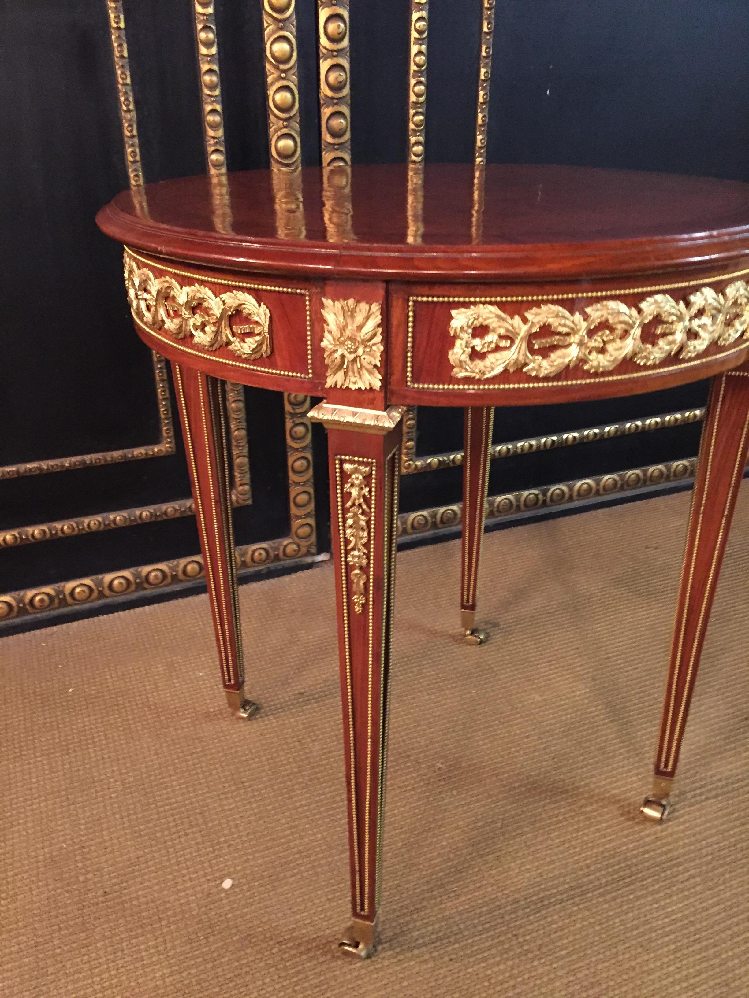 20th Century Louis XVI Style with Round Platte with Inlays French Table 12