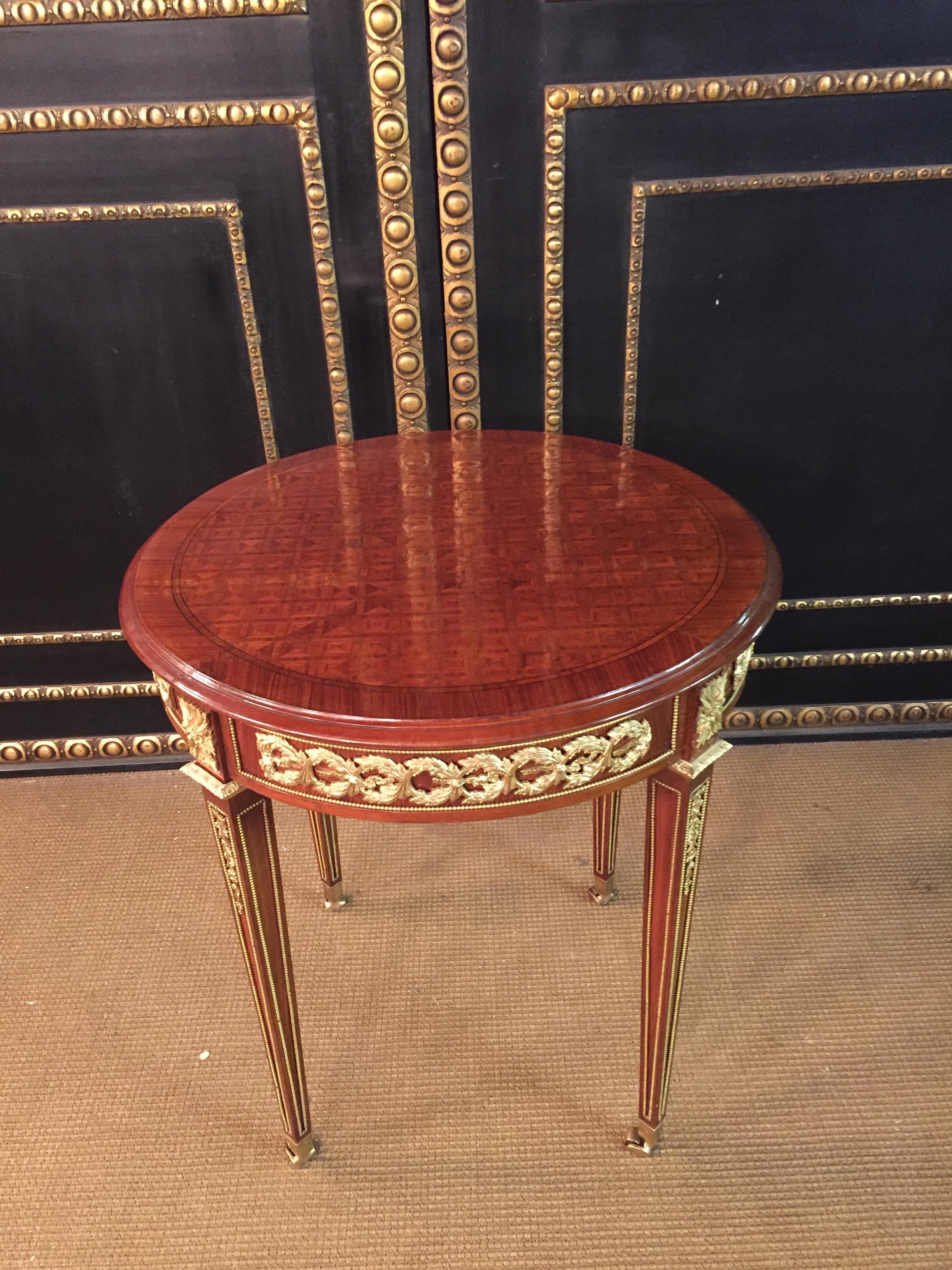Veneer 20th Century Louis XVI Style with Round Platte with Inlays French Table