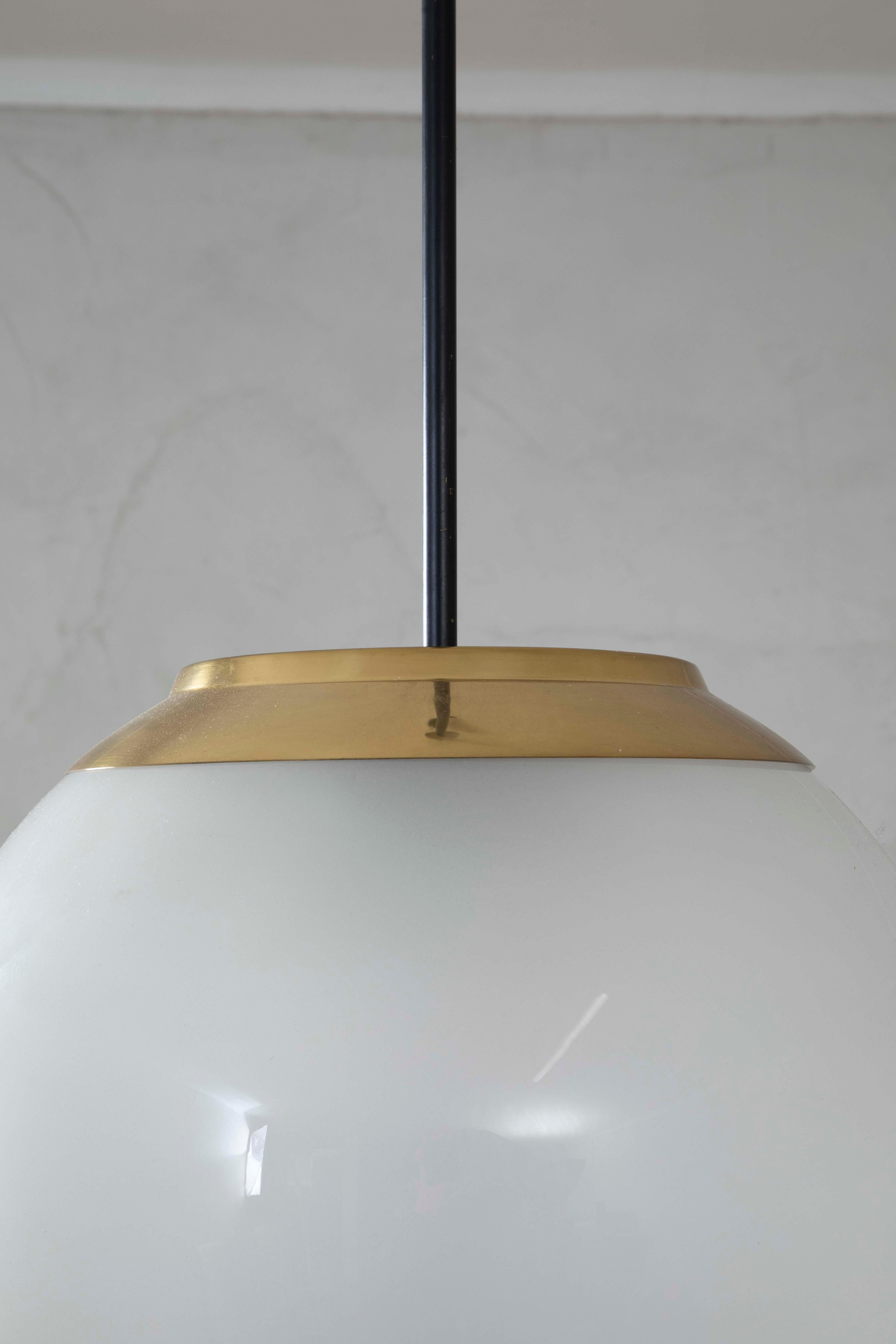 20th Century, Luigi Caccia Dominioni for Azucena Pair of Pendant Lamp mod. LS 2 in vendita 6