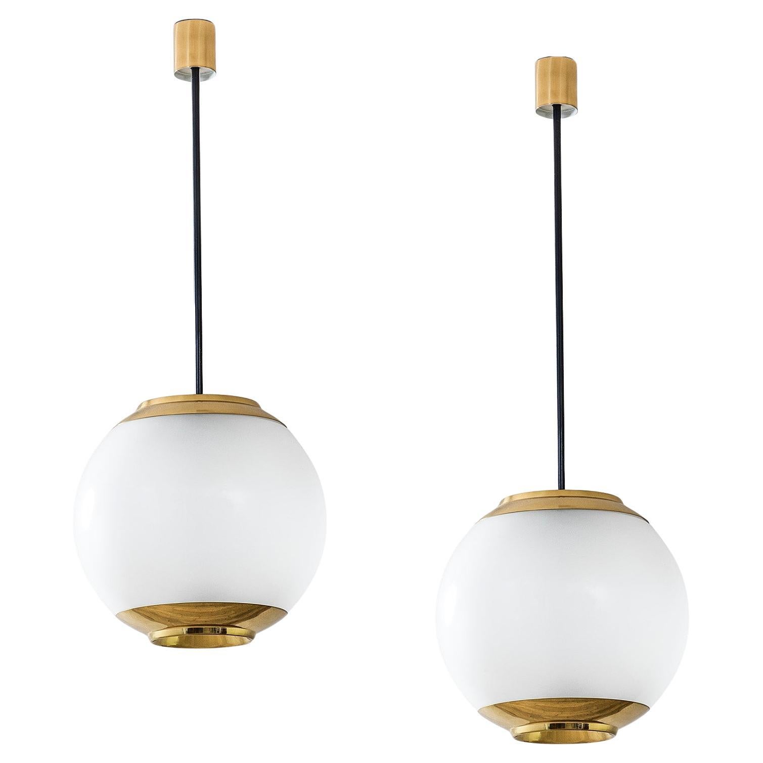20th Century, Luigi Caccia Dominioni for Azucena Pair of Pendant Lamp mod. LS 2 in vendita