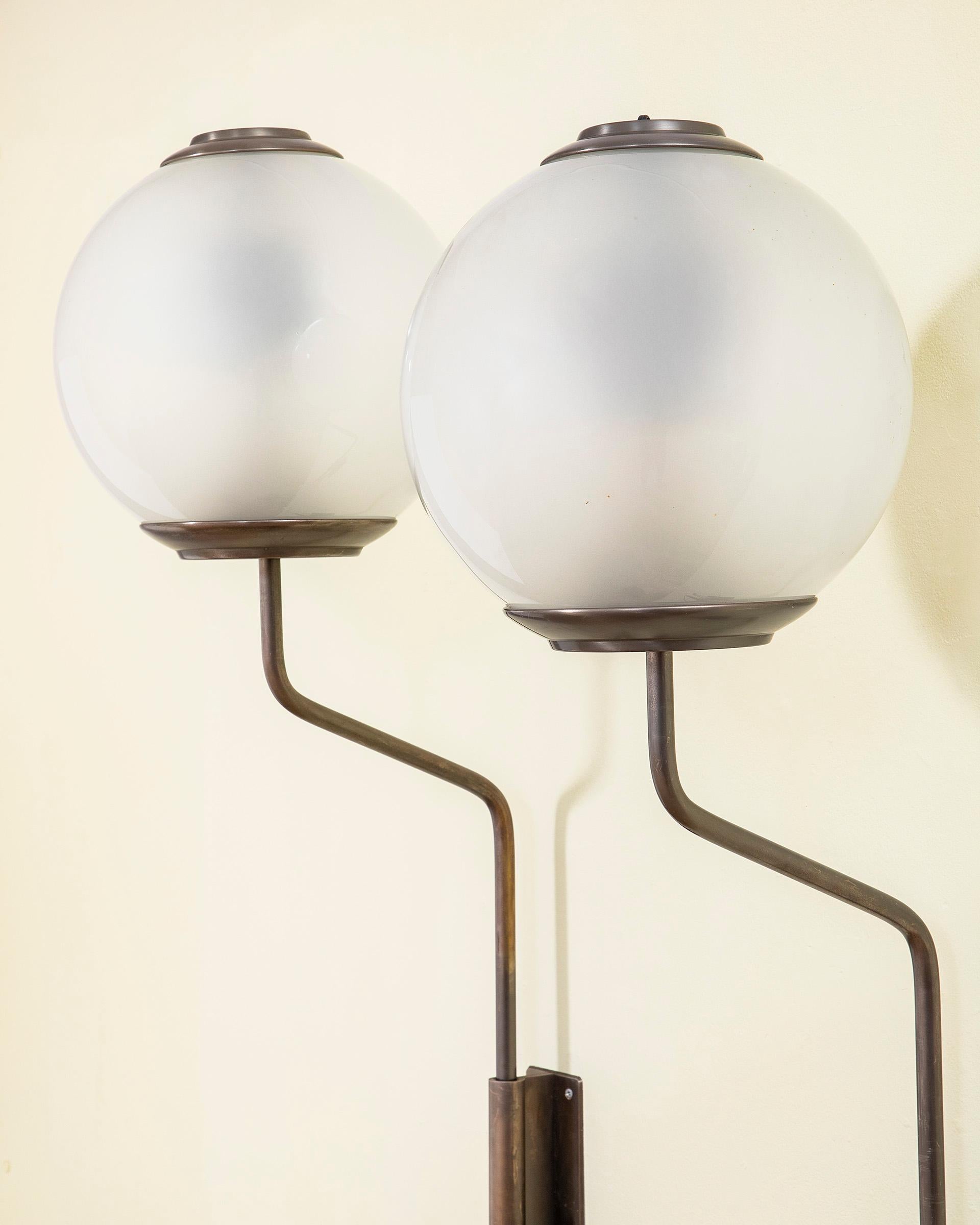 20th Century, Luigi Caccia Dominioni Pair of Wall Sconces mod. LP11 (Italian) im Angebot