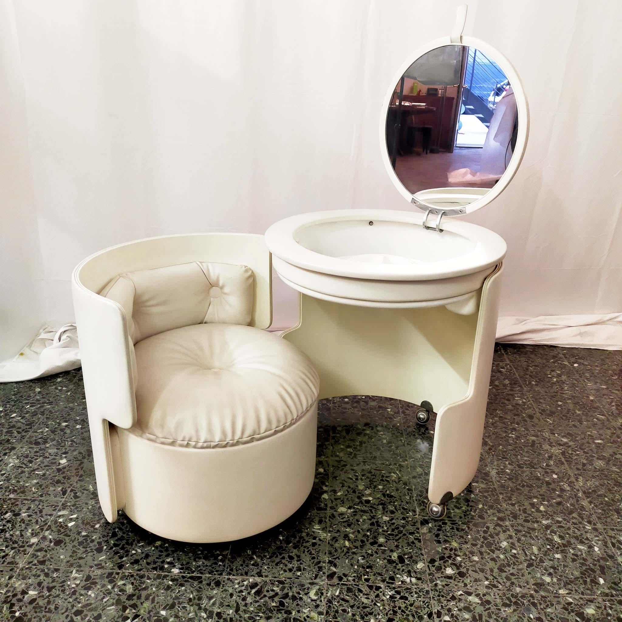 coiffeuse cylindrique pliante de luigi massoni pour poltrona frau 1970