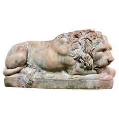 Scultura di leone Lyngl in terracotta del XX secolo